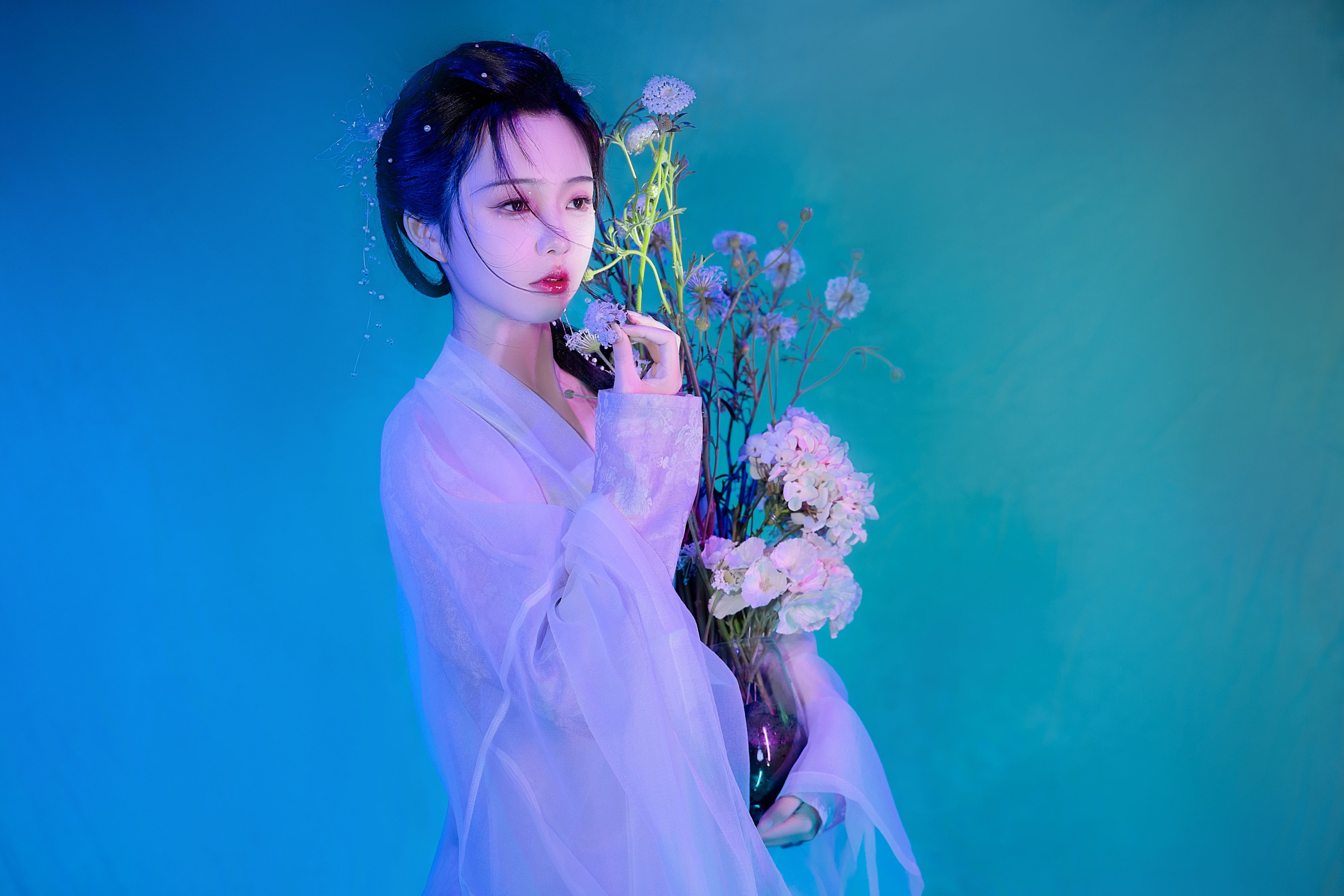 怀里猫ovo – 《她是那一抹蓝》[23P]