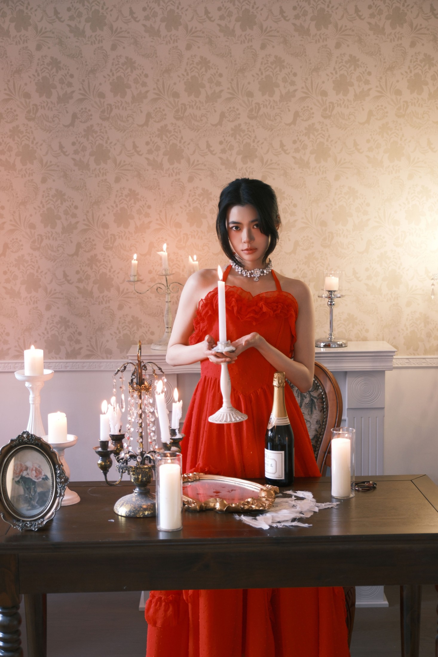 Elikaka – 《红色》[28P]