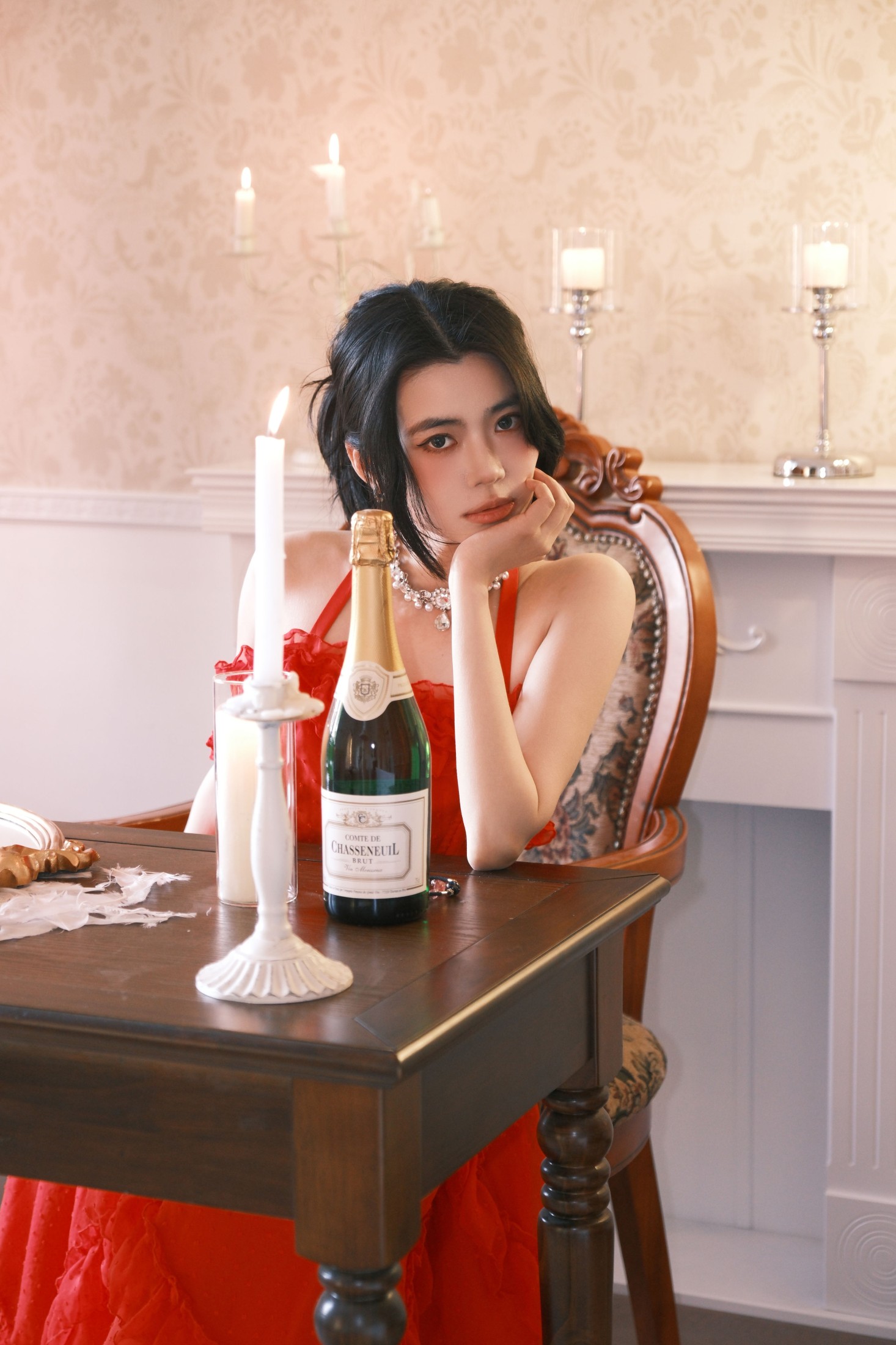 Elikaka – 《红色》[28P]