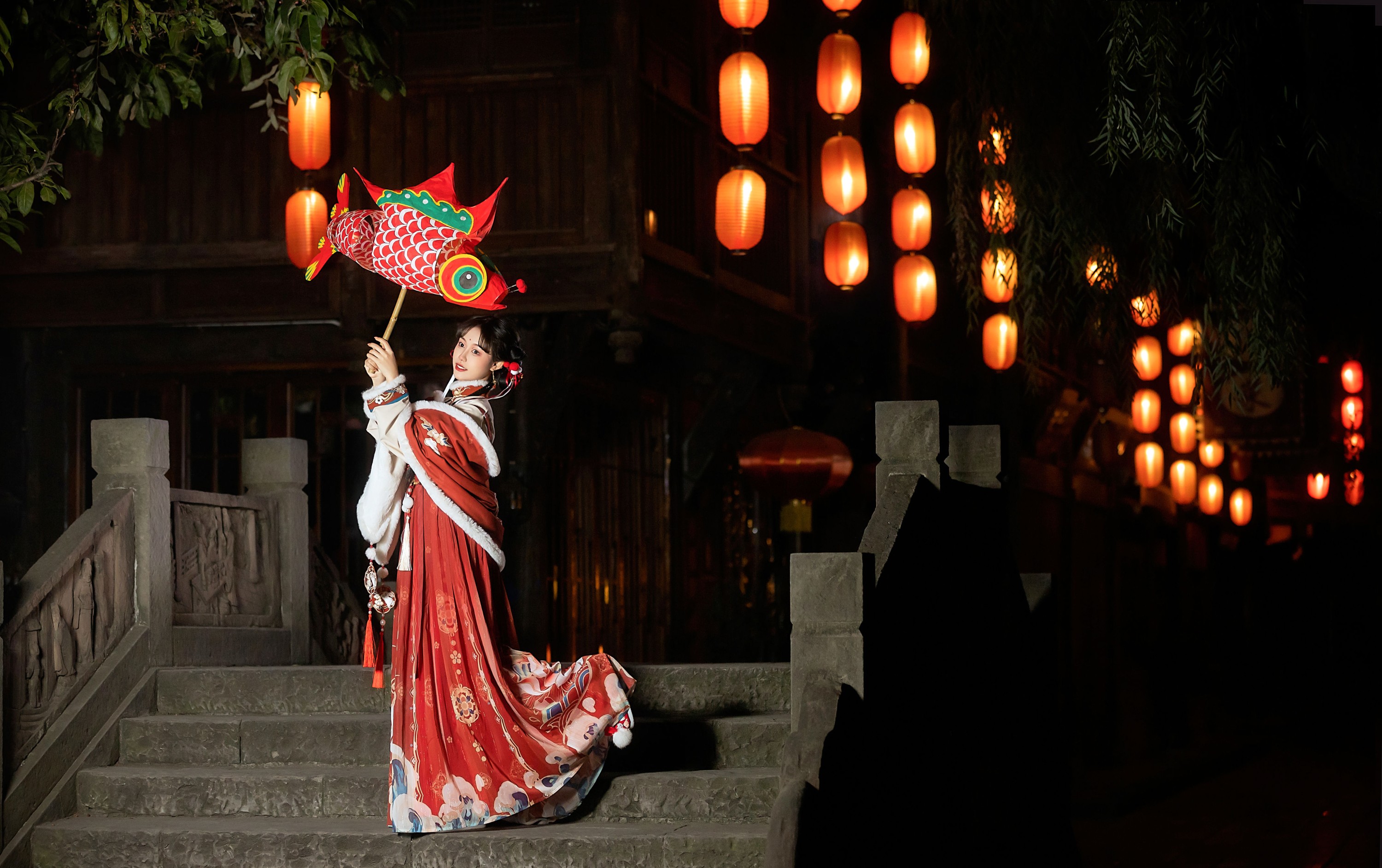 梨一依 – 《逛灯会》[22P]