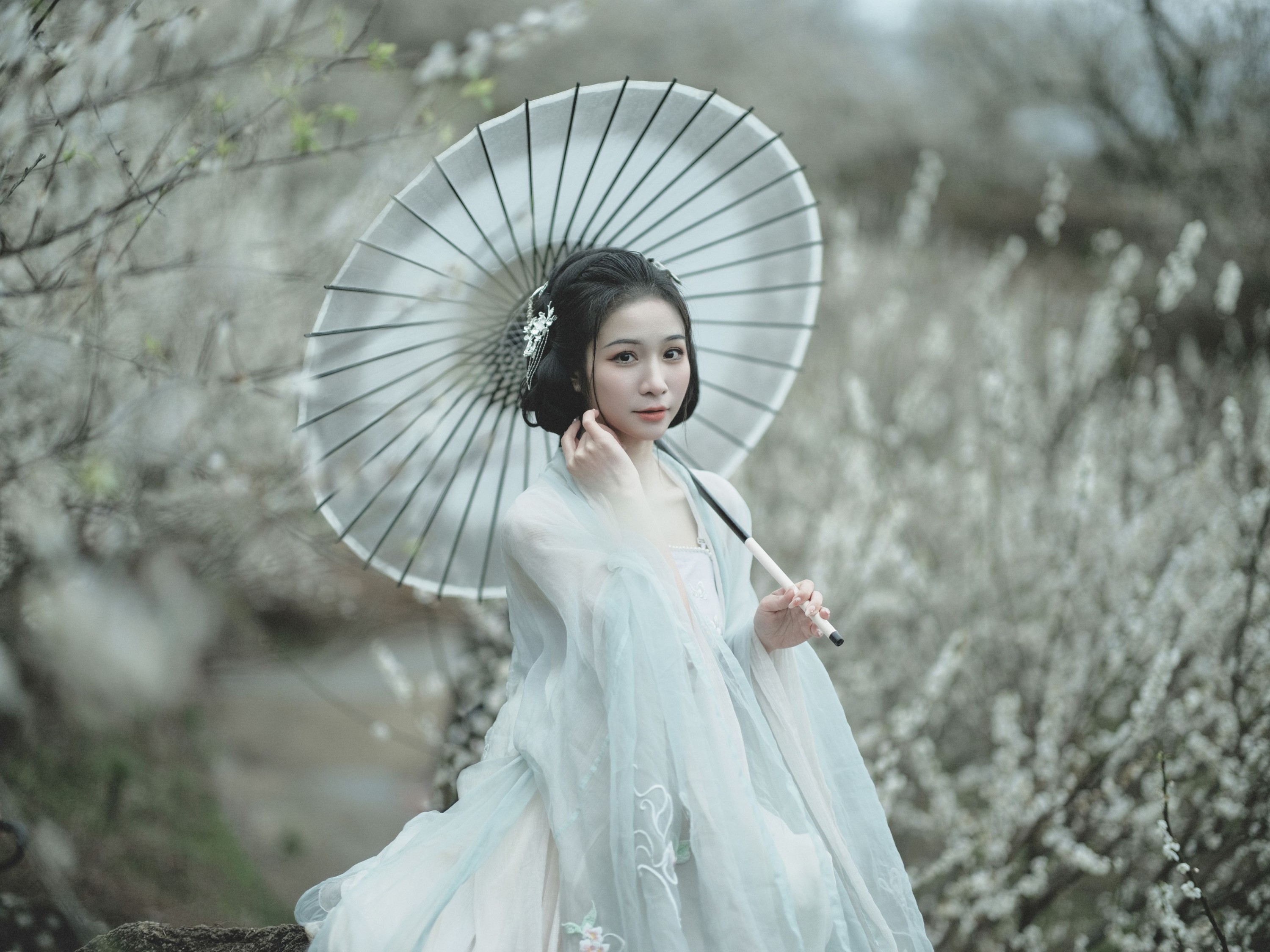 轻舟 – 《冬梅》[26P]