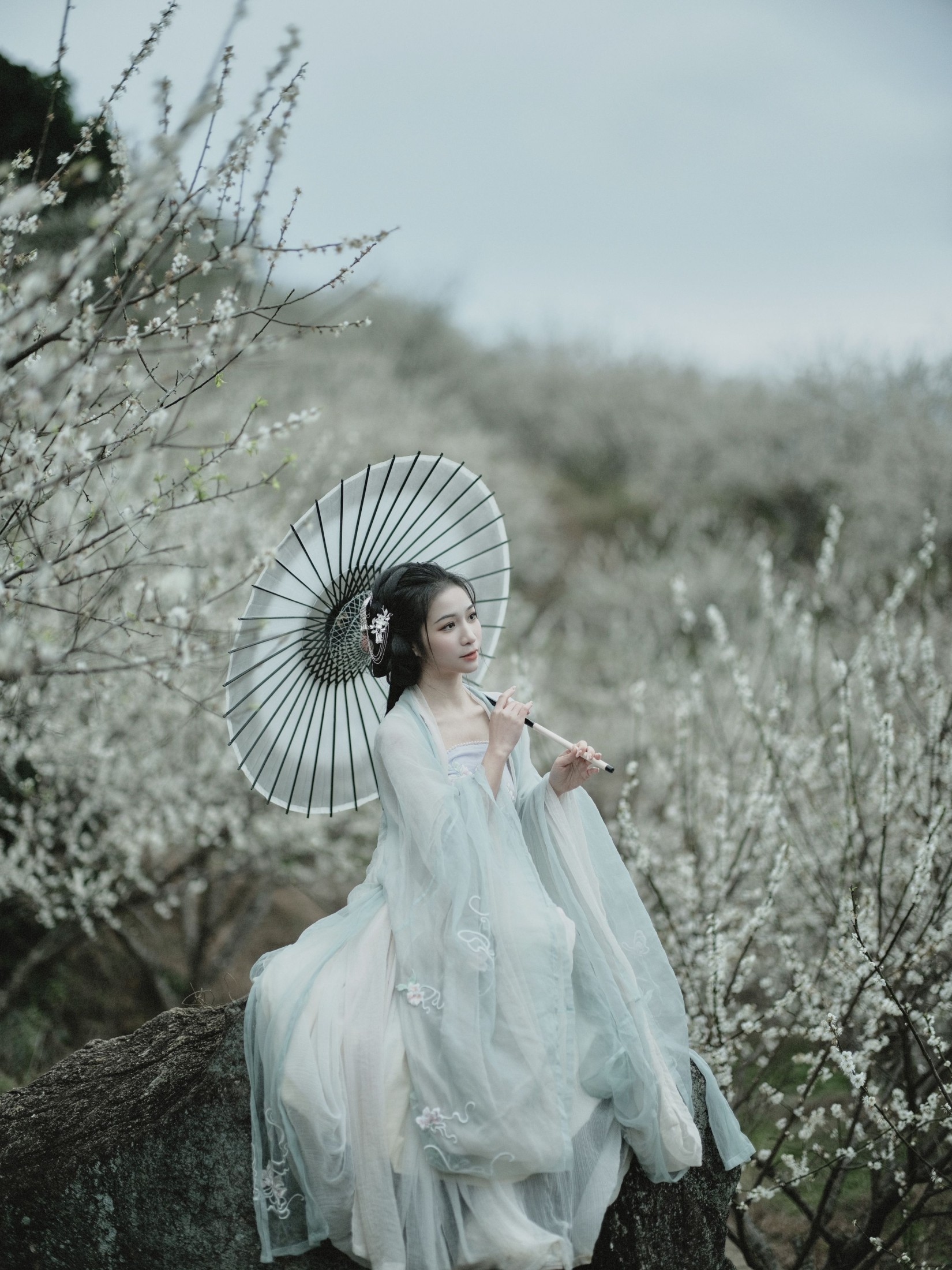 轻舟 – 《冬梅》[26P]