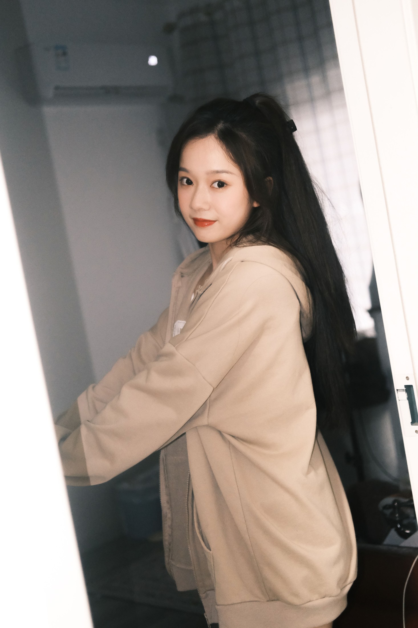 戈曼妮Nini – 《居家记录》[29P] 插图4