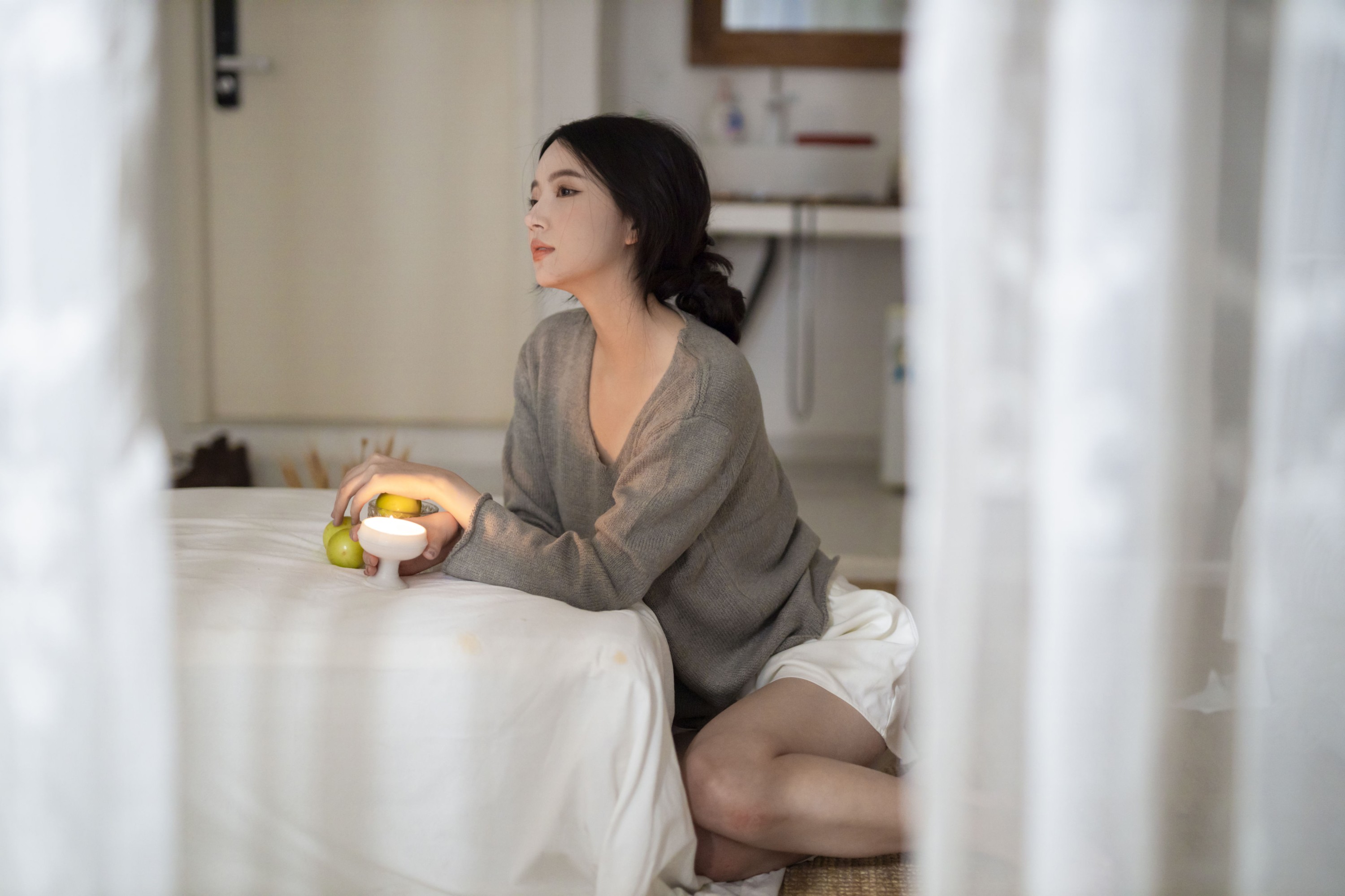 Elaine – 《烛光夜色》[36P]