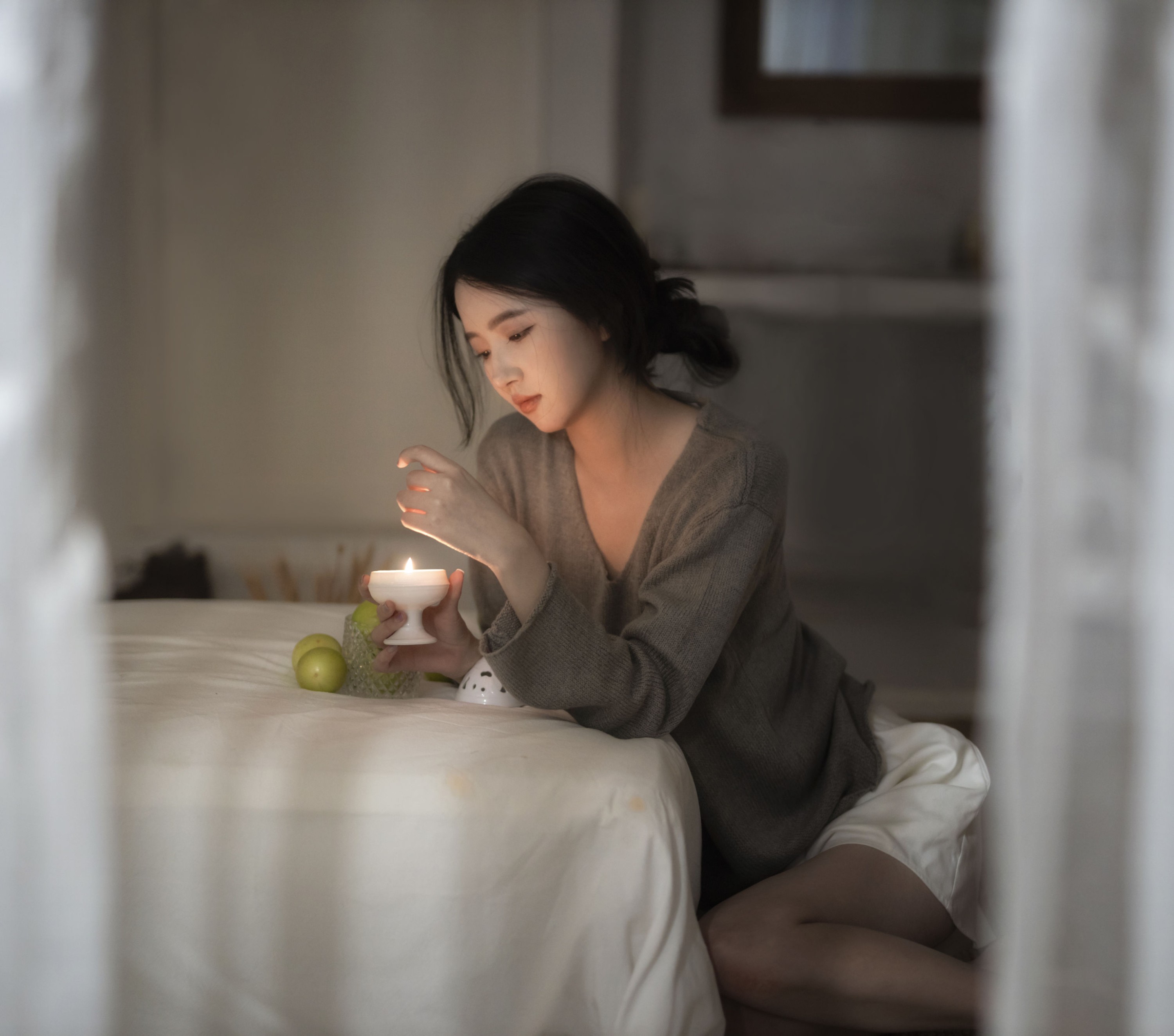 Elaine – 《烛光夜色》[36P]