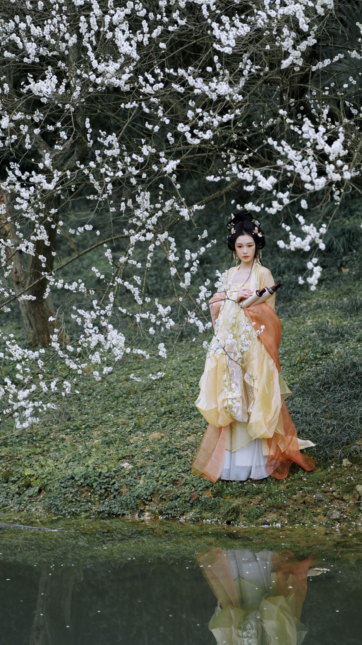 爱探险的夏商周 – 《踏梅》[22P]