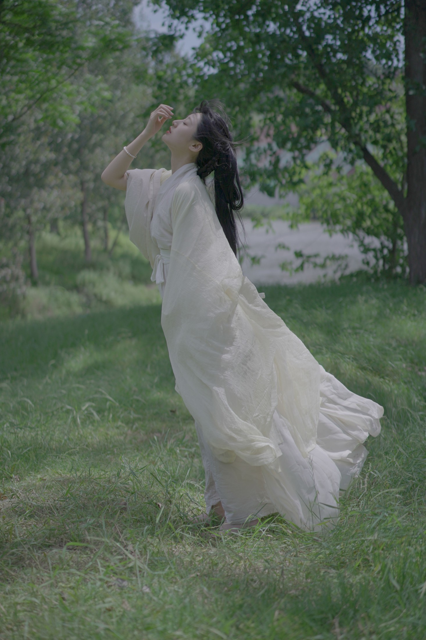 银河三千里 – 《春》[23P]