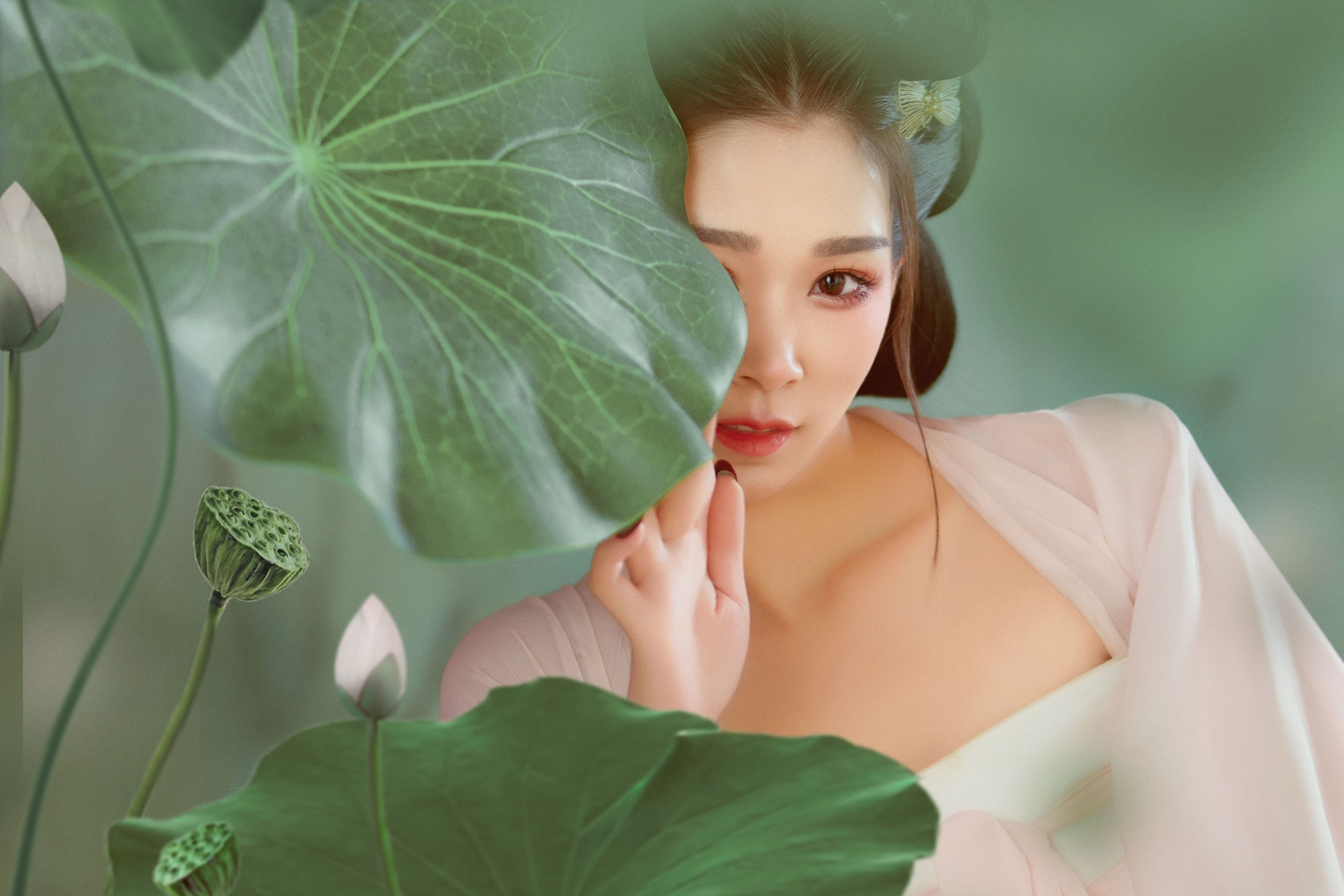 娟娟 – 《依荷畔》[22P]