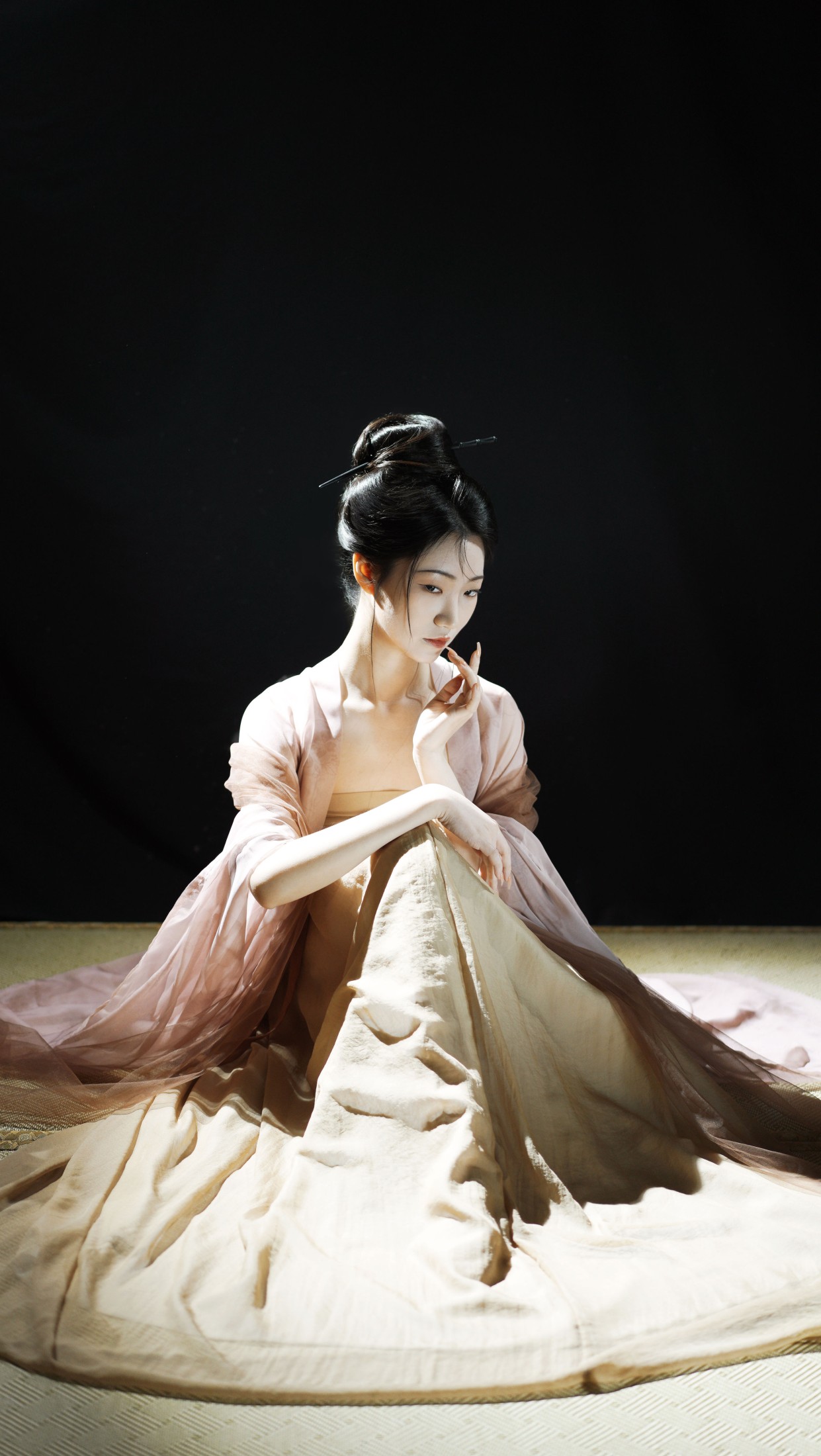 小芥末W – 《束》[27P]