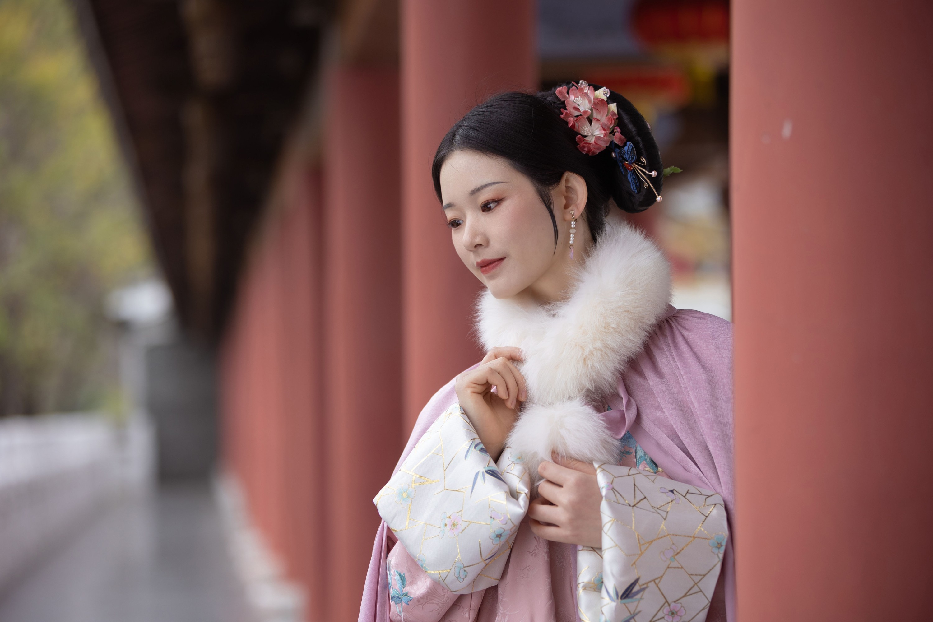 培培爱吃麦当劳 – 《山河已秋》[35P]