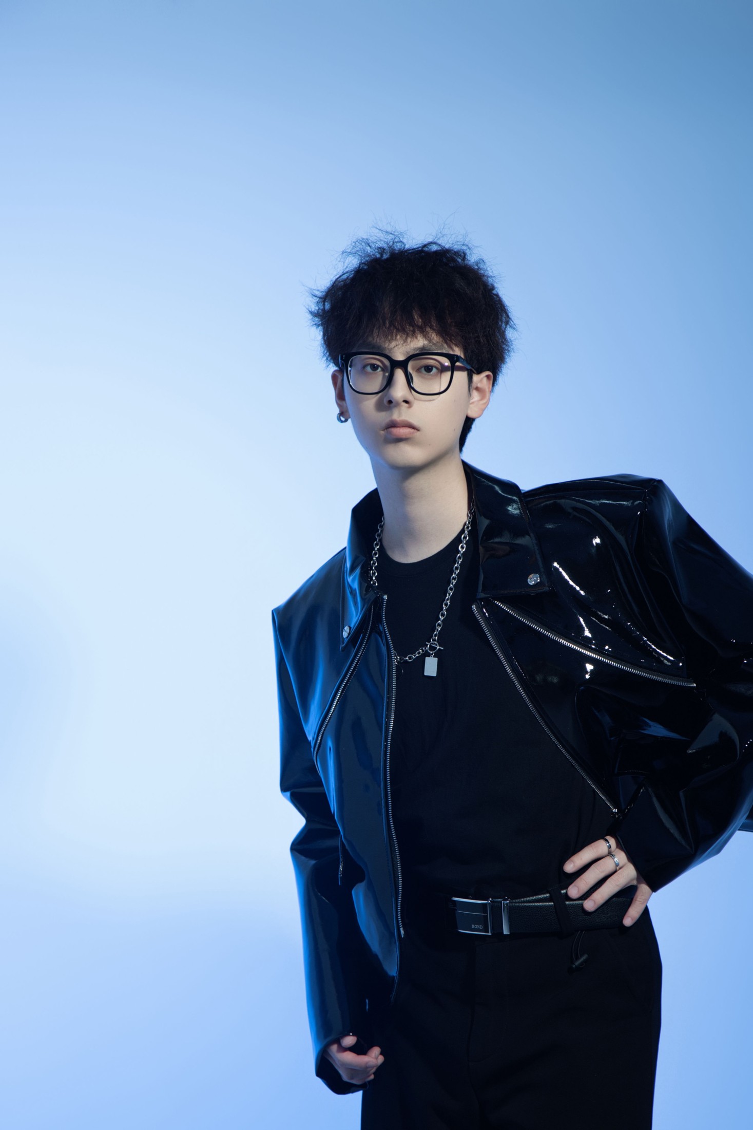 古娜拉黑暗佩奇 – 《蓝与黑》[22P]