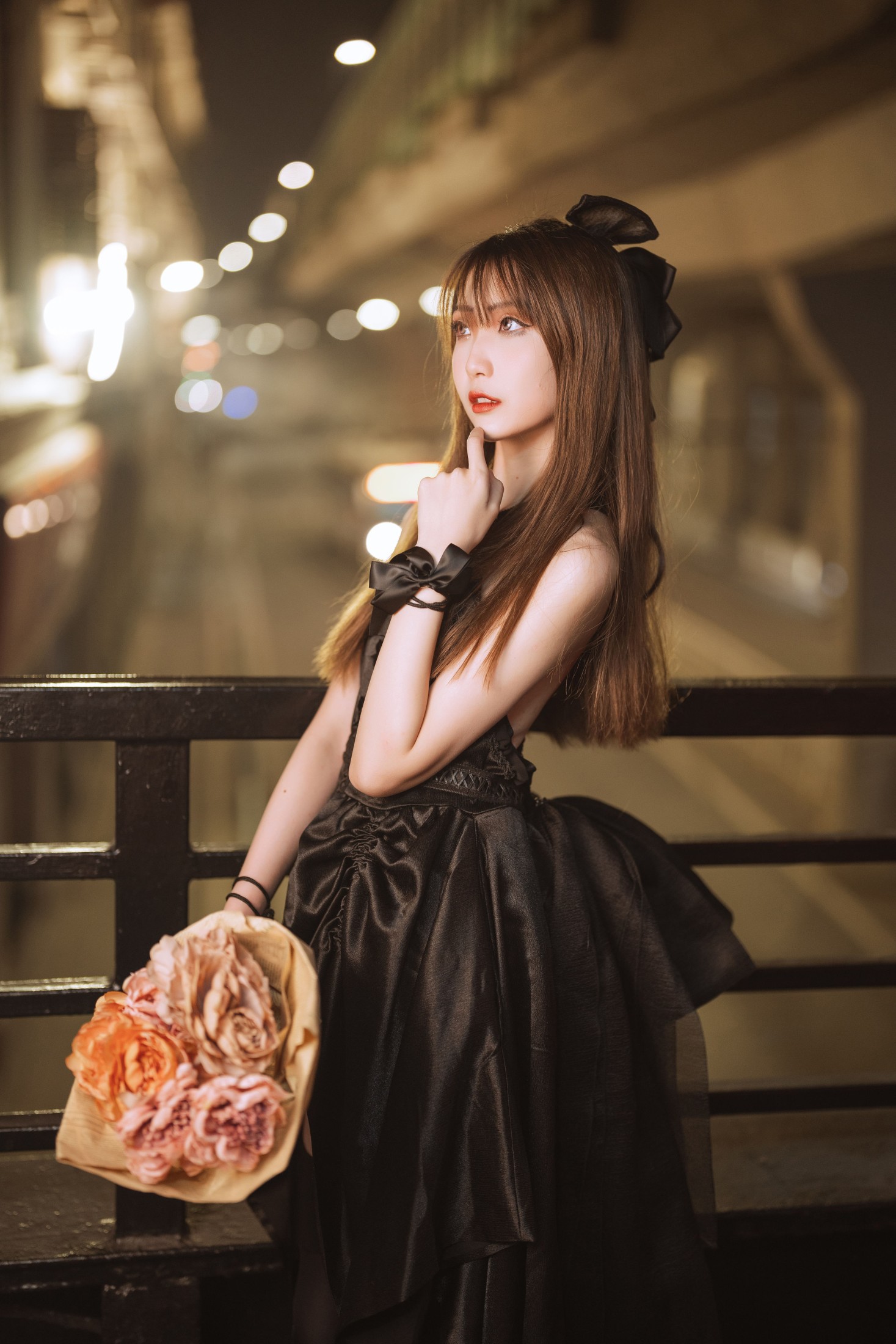 娅呀子 – 《宇宙》[28P]