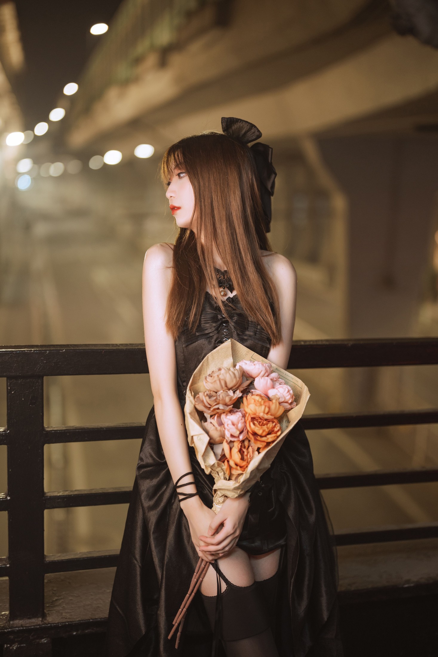 娅呀子 – 《宇宙》[28P]