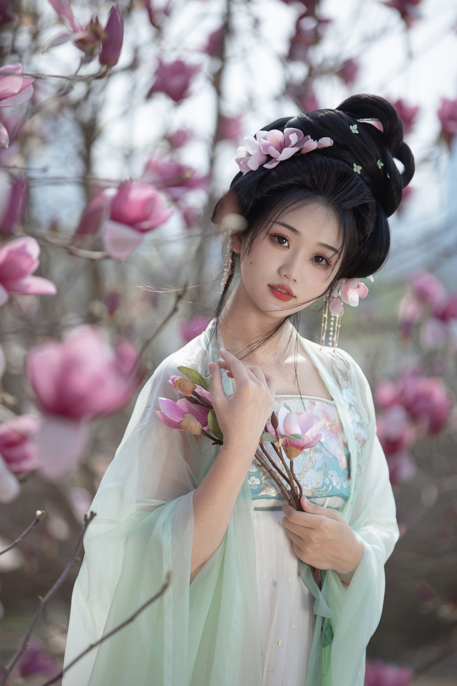 晚江亭 – 《玉兰》[33P]