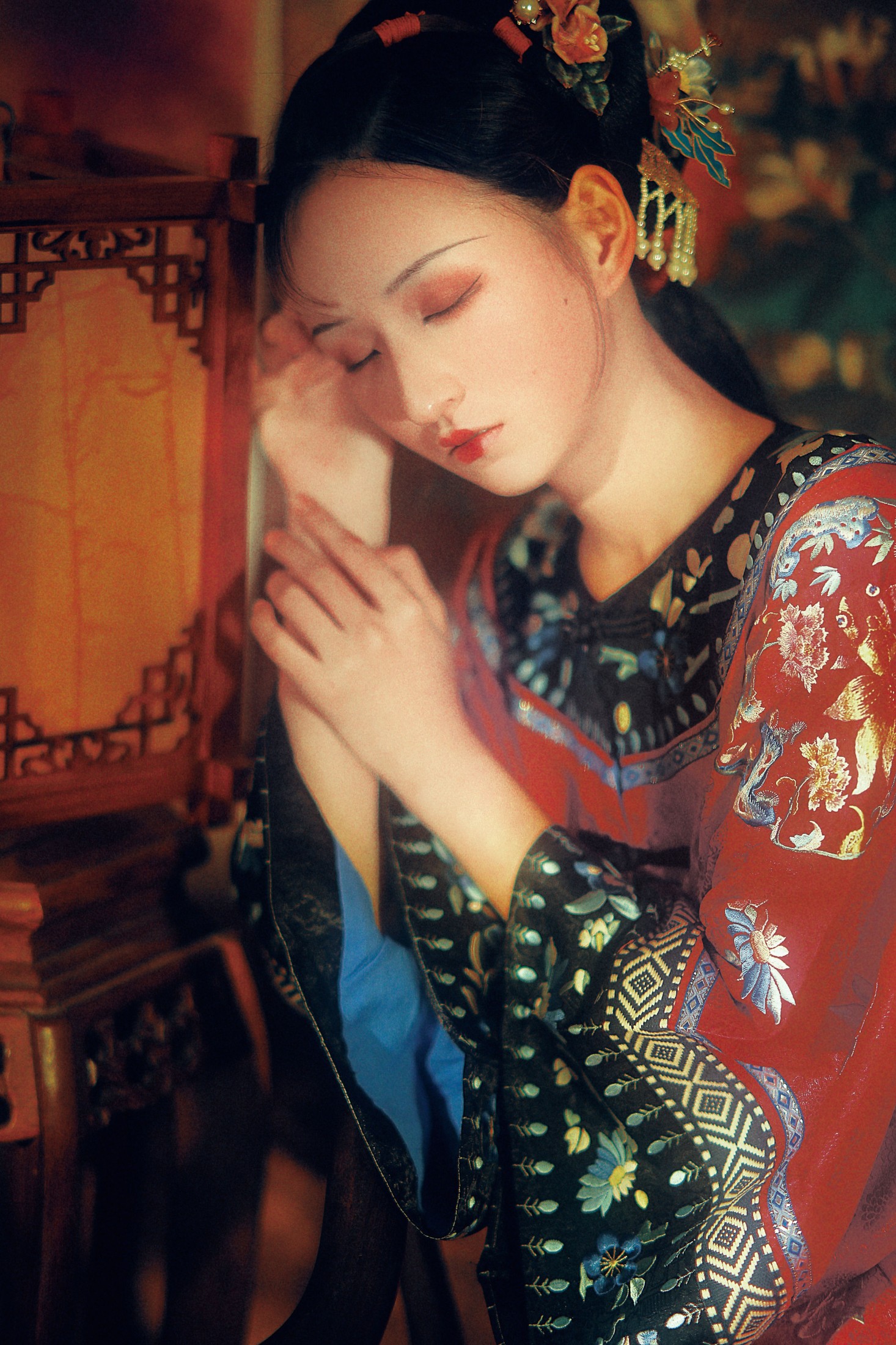 昱佟佟 – 《朱砂》[20P]