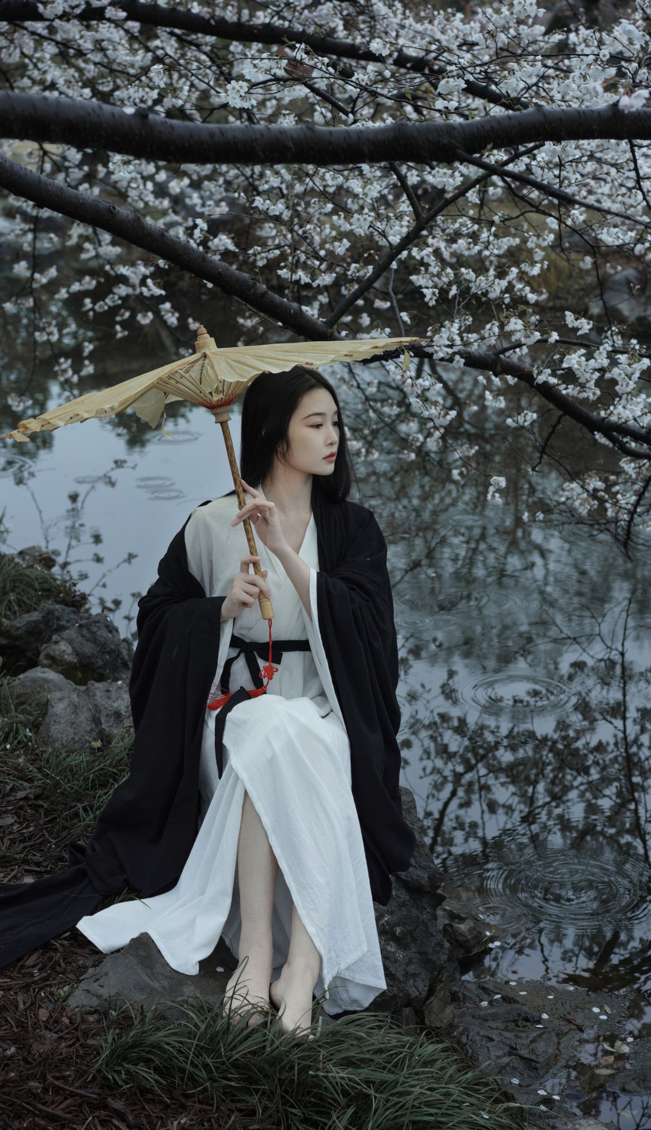 爱探险的夏商周 – 《清冷三月》[32P]