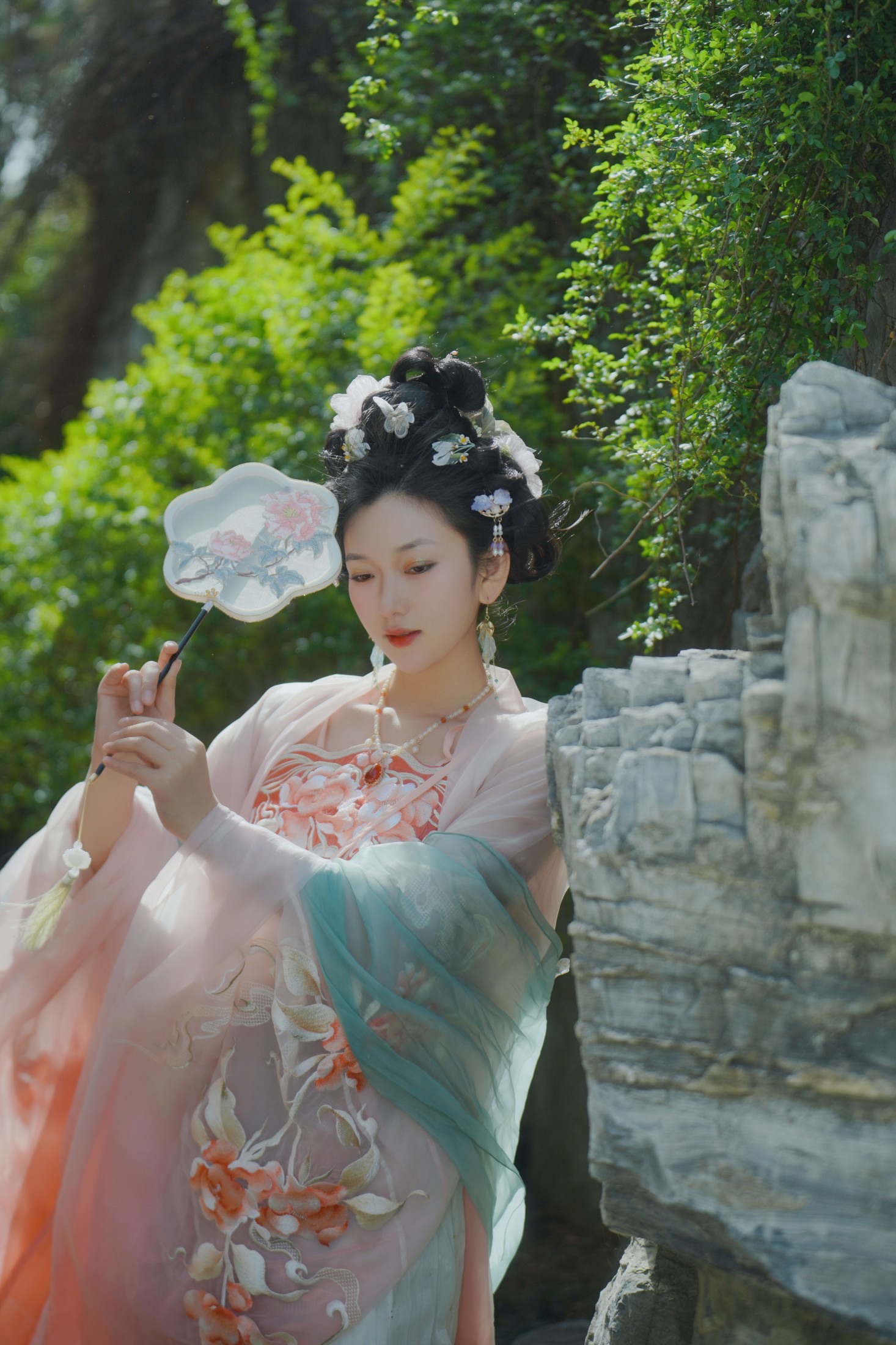 静静 – 《春庭月》[22P]