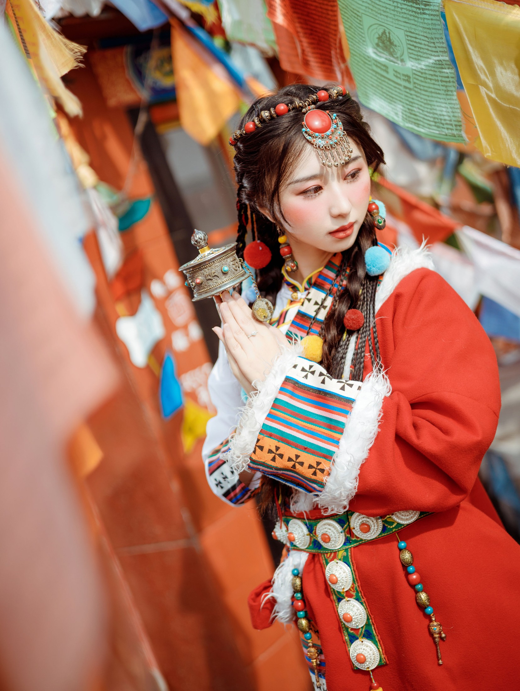 小希仔 – 《藏服少女》[25P]