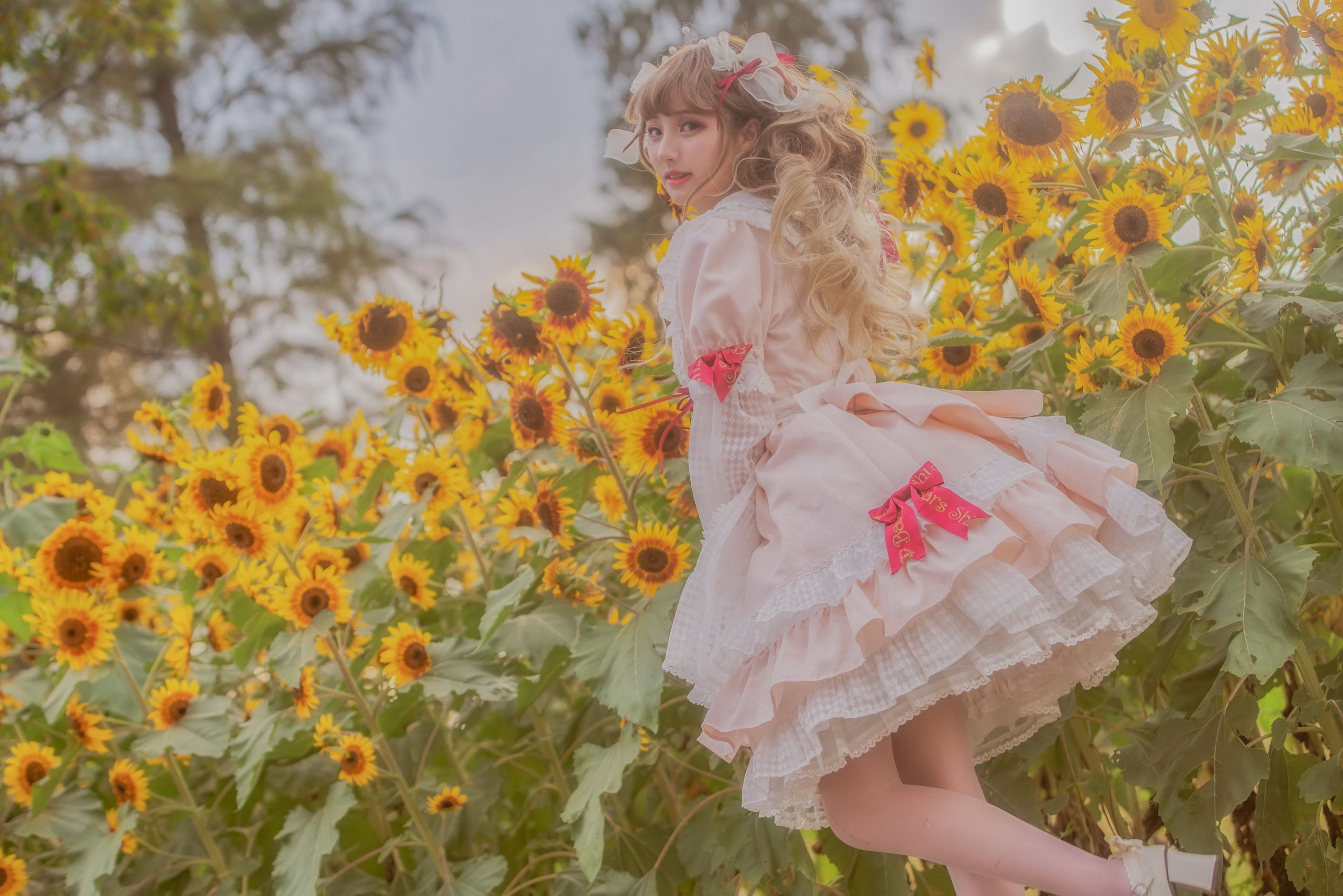 FuyuMi冬目 – 《向日葵洛丽塔》[24P]