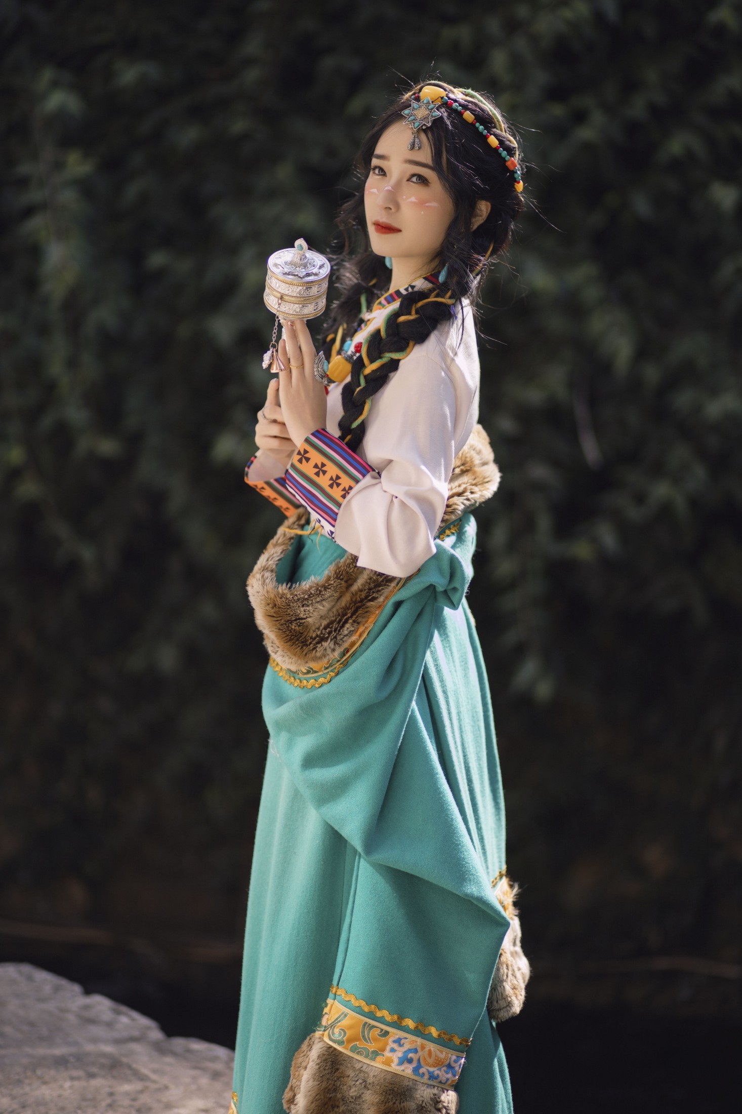 冯欢 – 《藏族卓玛》[20P]