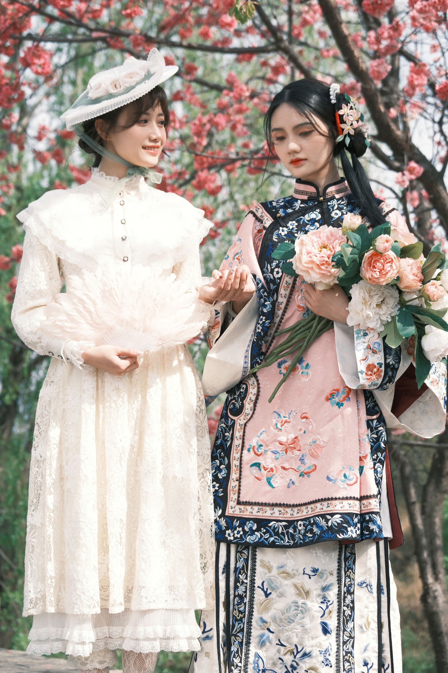 橘小桃 么一奥缪 – 《两个女孩的故事》[21P] 插图5