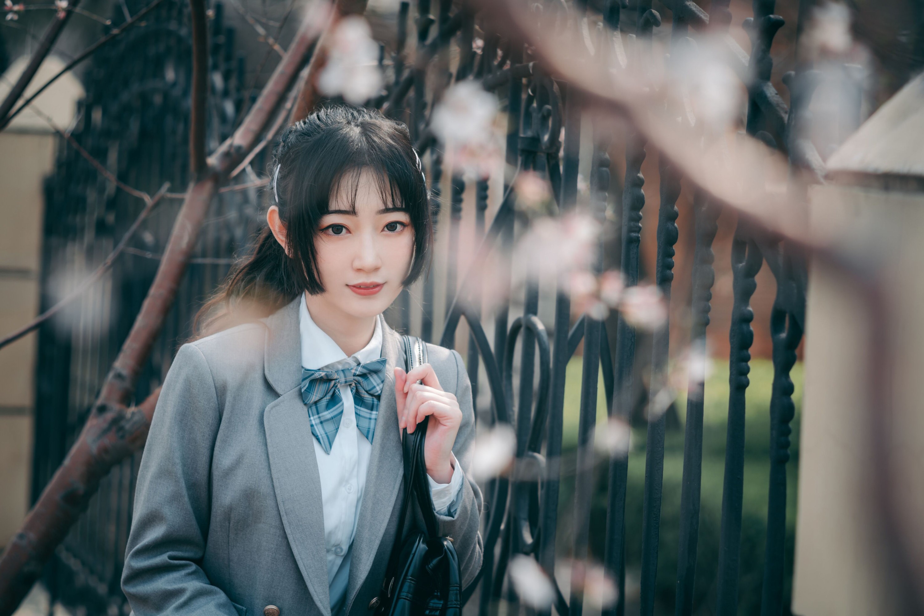 桃墨公子x – 《灰色JK》[22P]