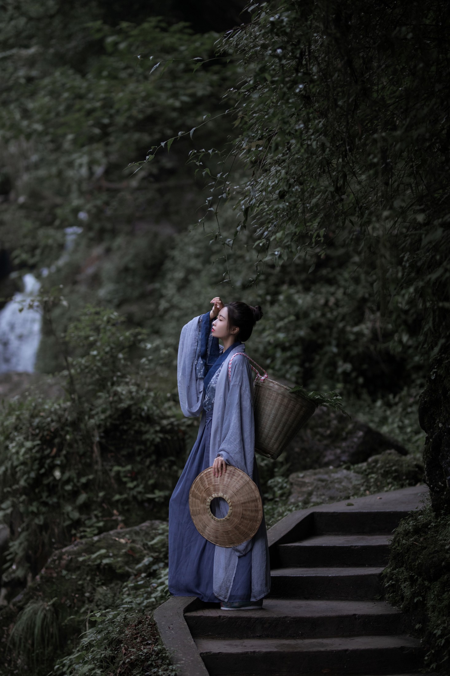 姌Rr – 《寻静》[21P]