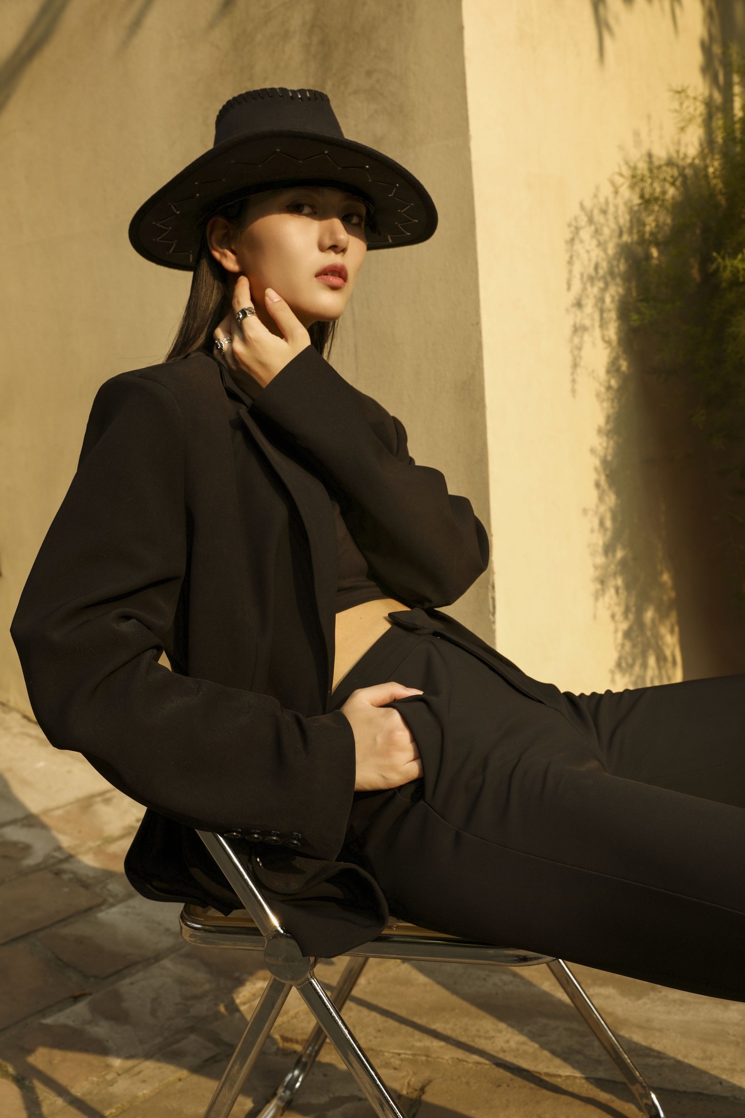 婉宁 – 《BLACK HAT》[29P]