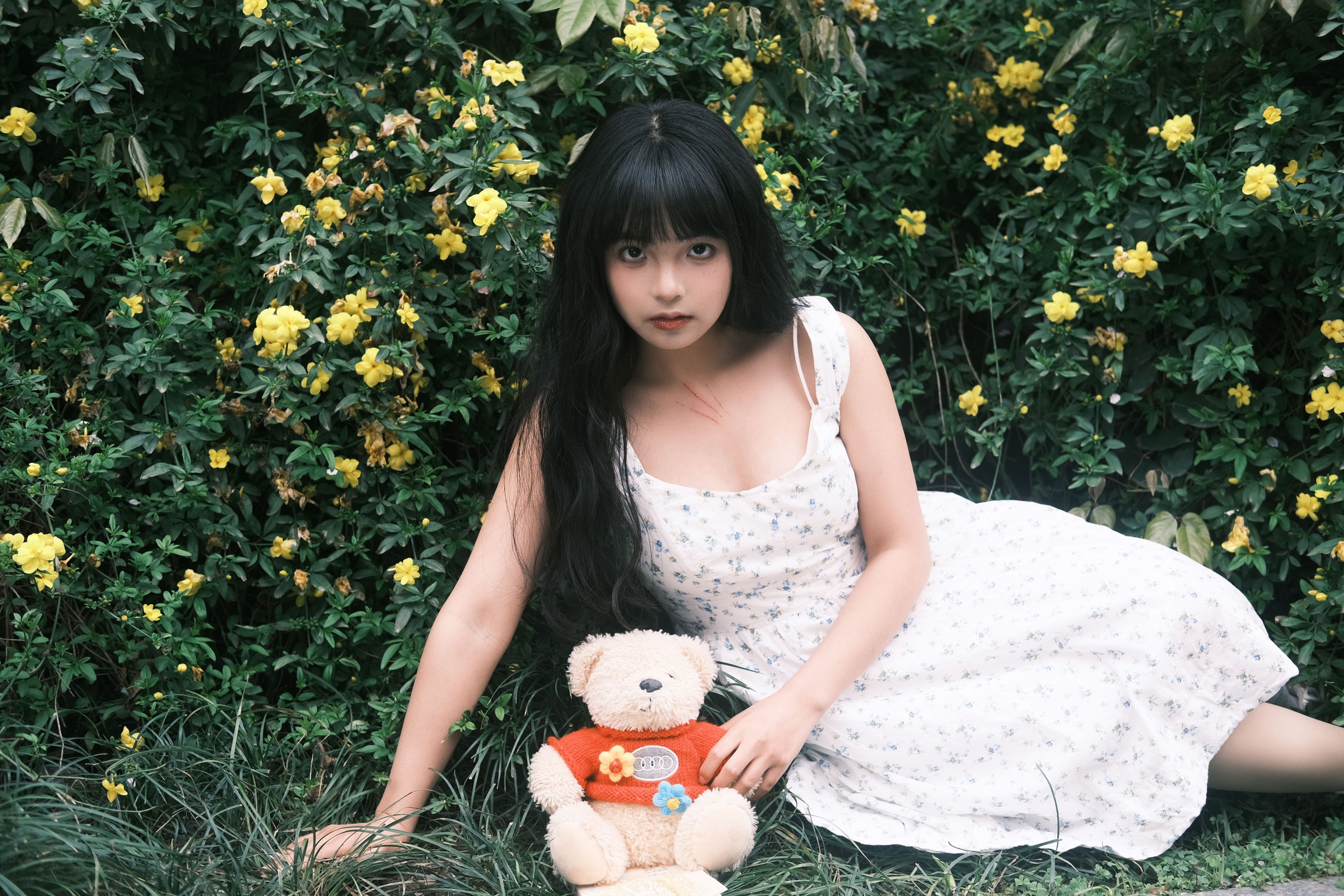 止渊 – 《爱是昂贵的》[33P]