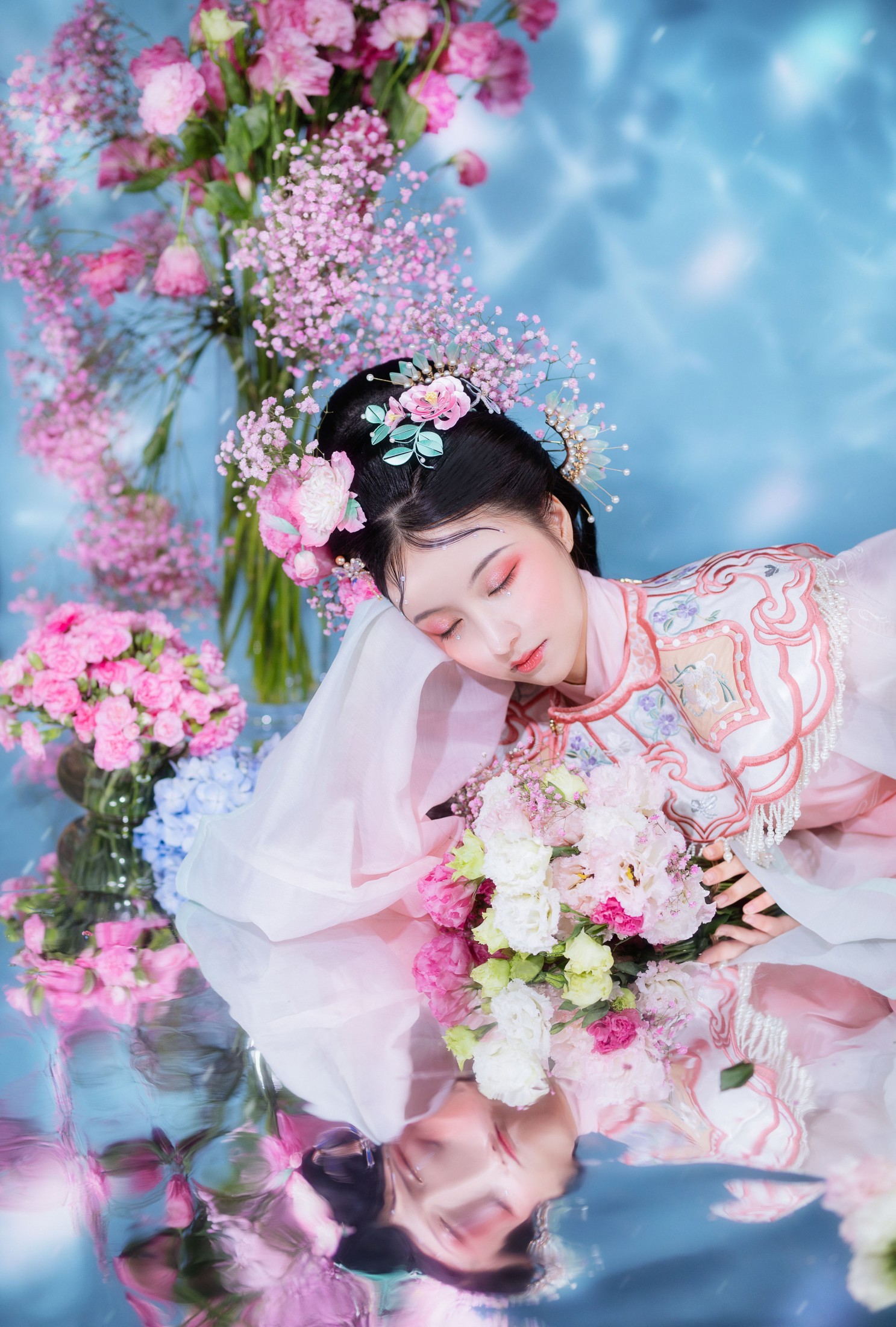 培培爱吃麦当劳 – 《桔梗少女》[25P]