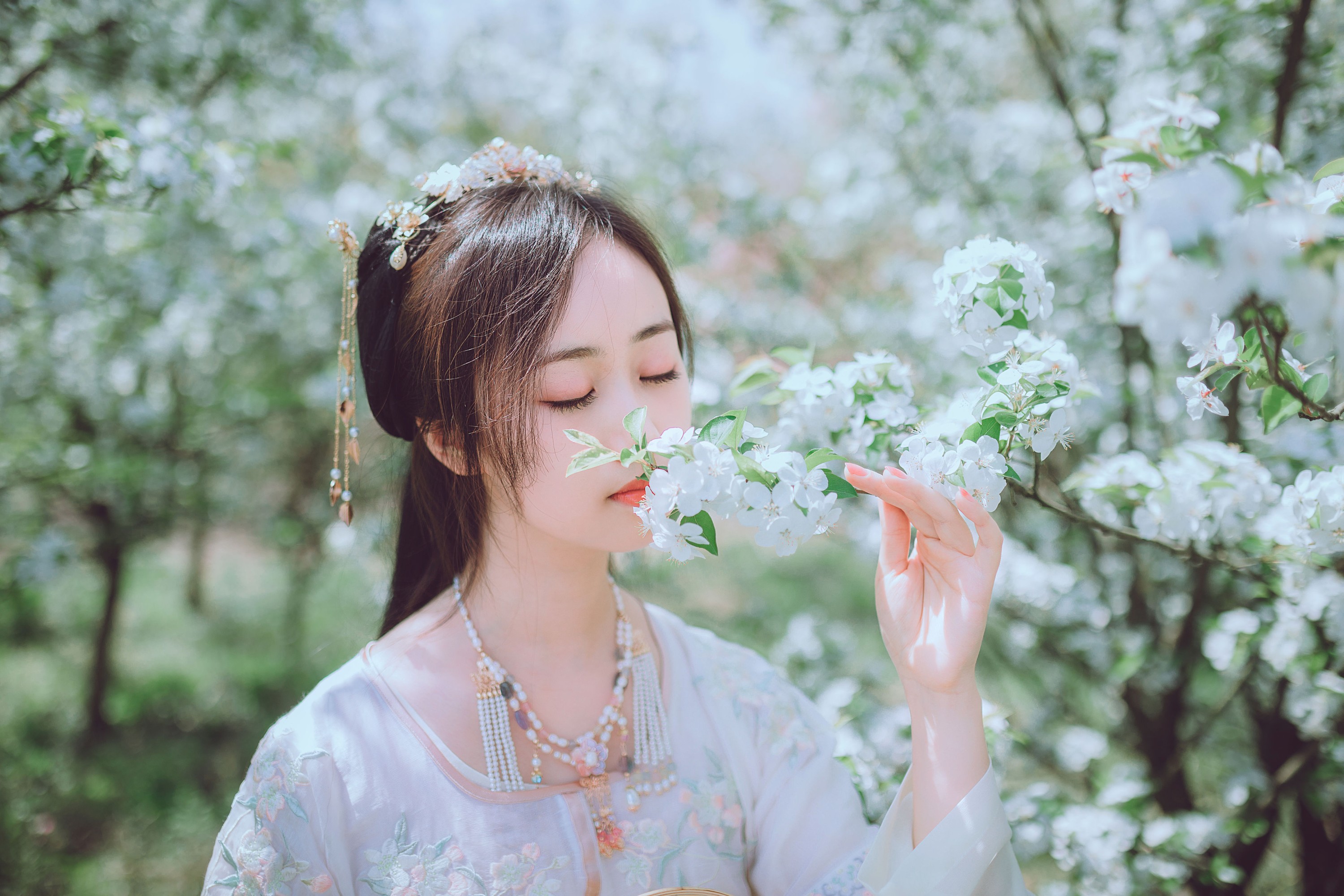 灵潇 – 《梨花香》[25P]