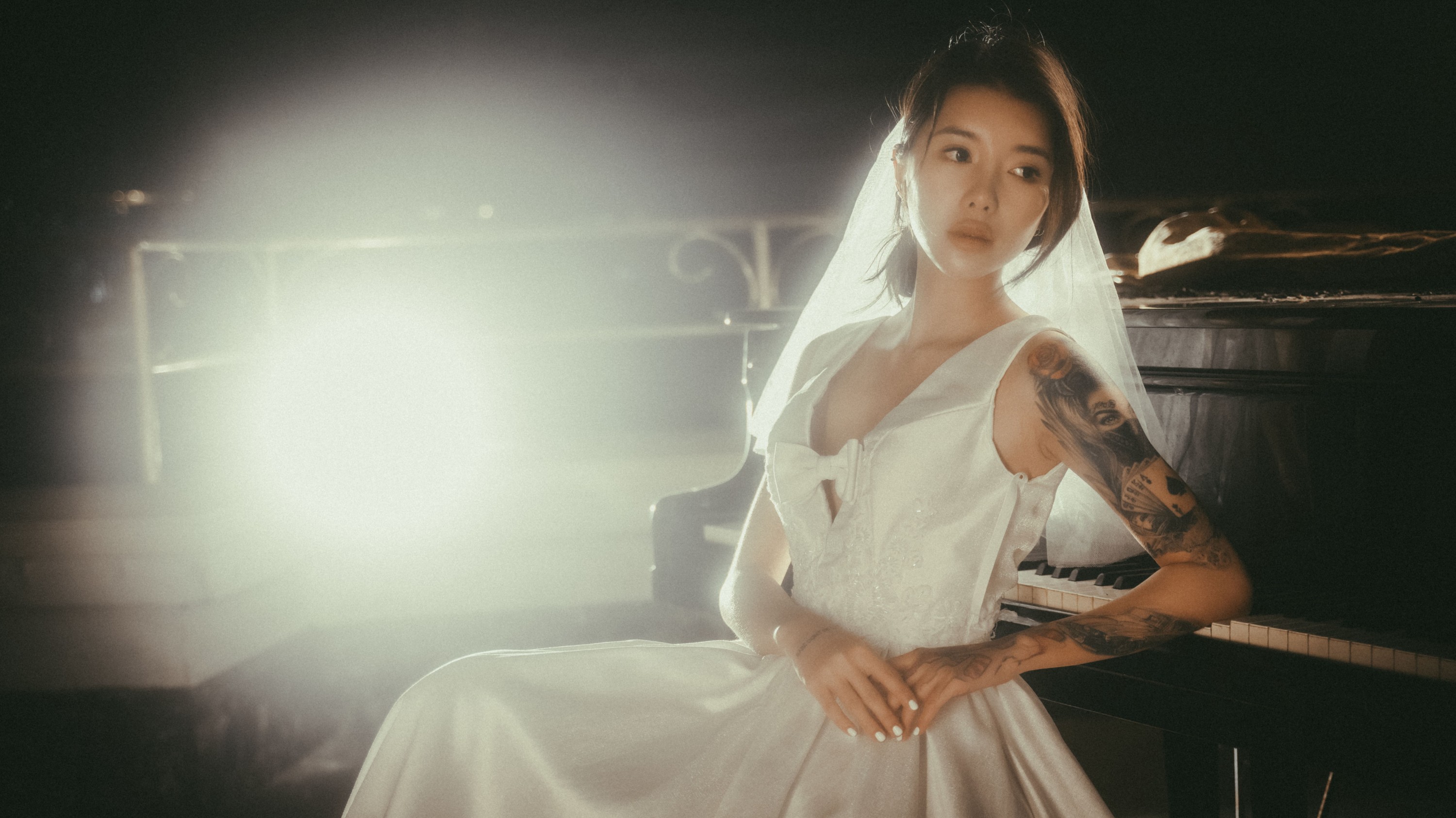 悦悦 – 《天使的颜色》[46P]