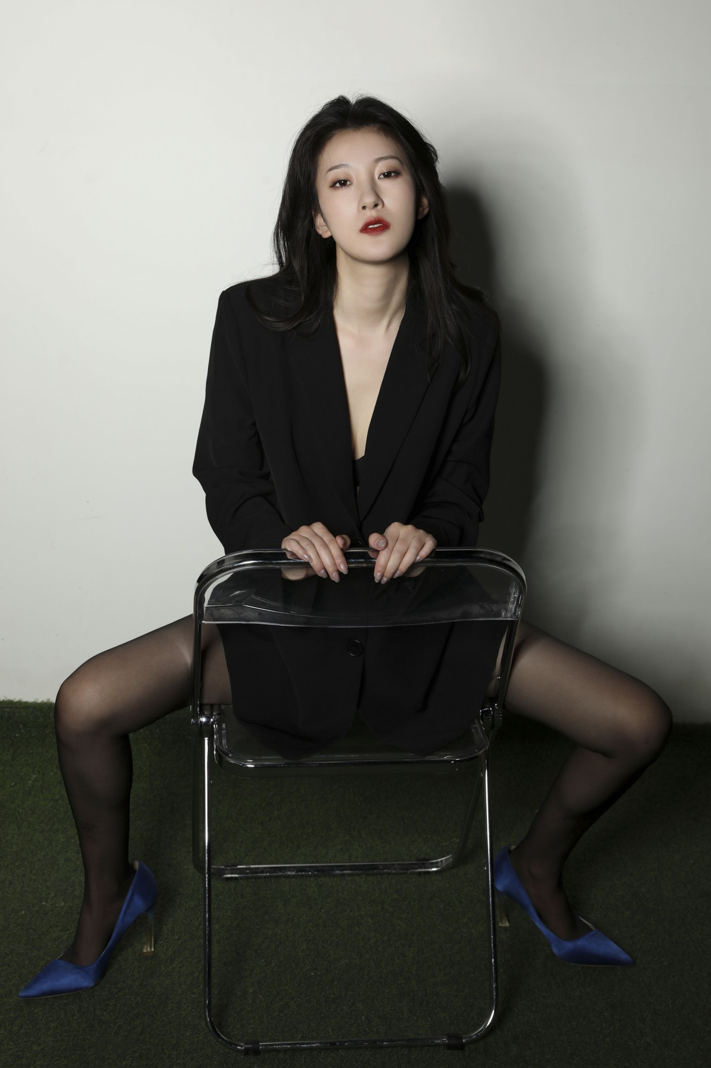 斐贤 – 《BLACK FOREVER》[37P]