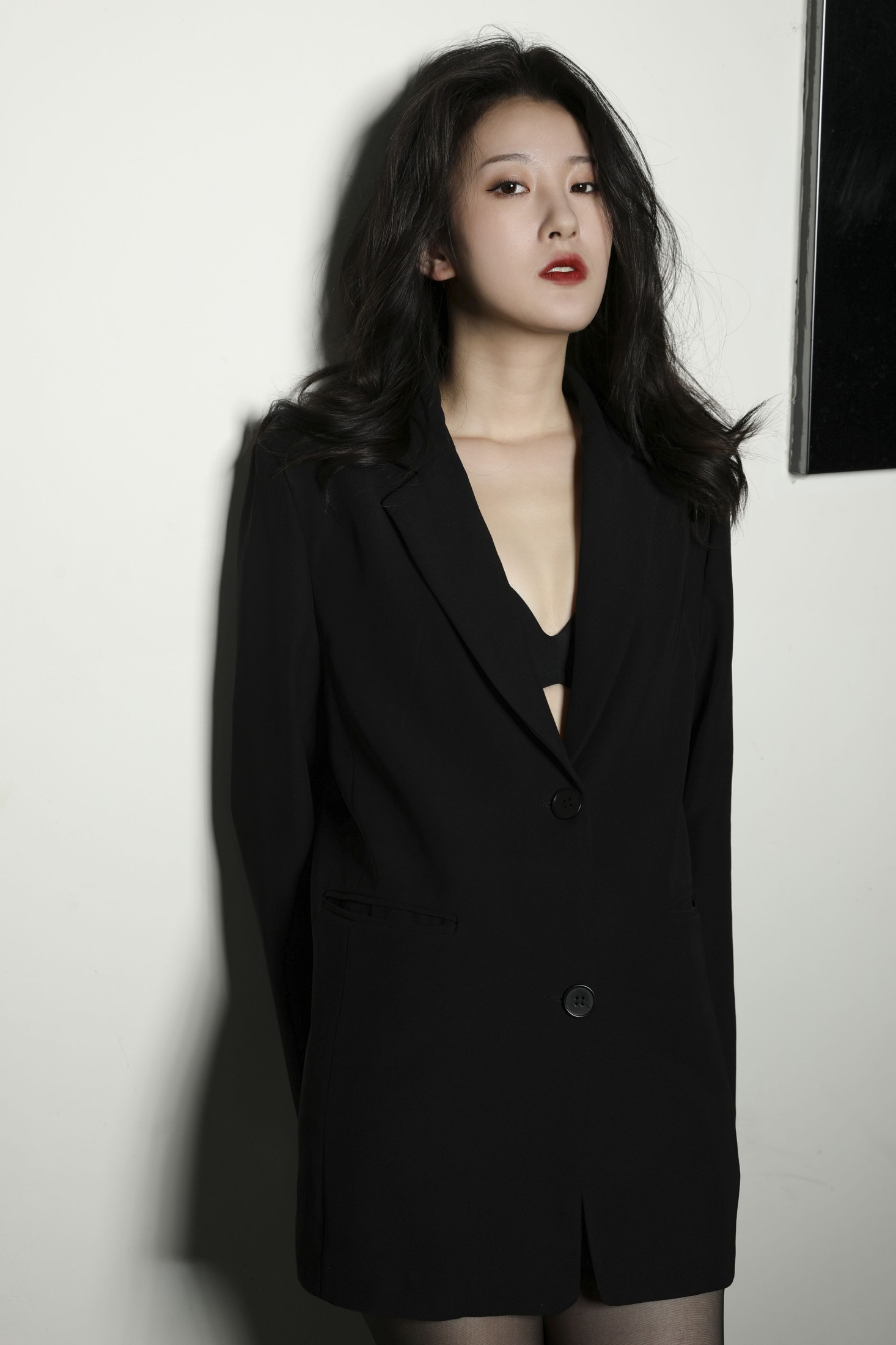 斐贤 – 《BLACK FOREVER》[37P]