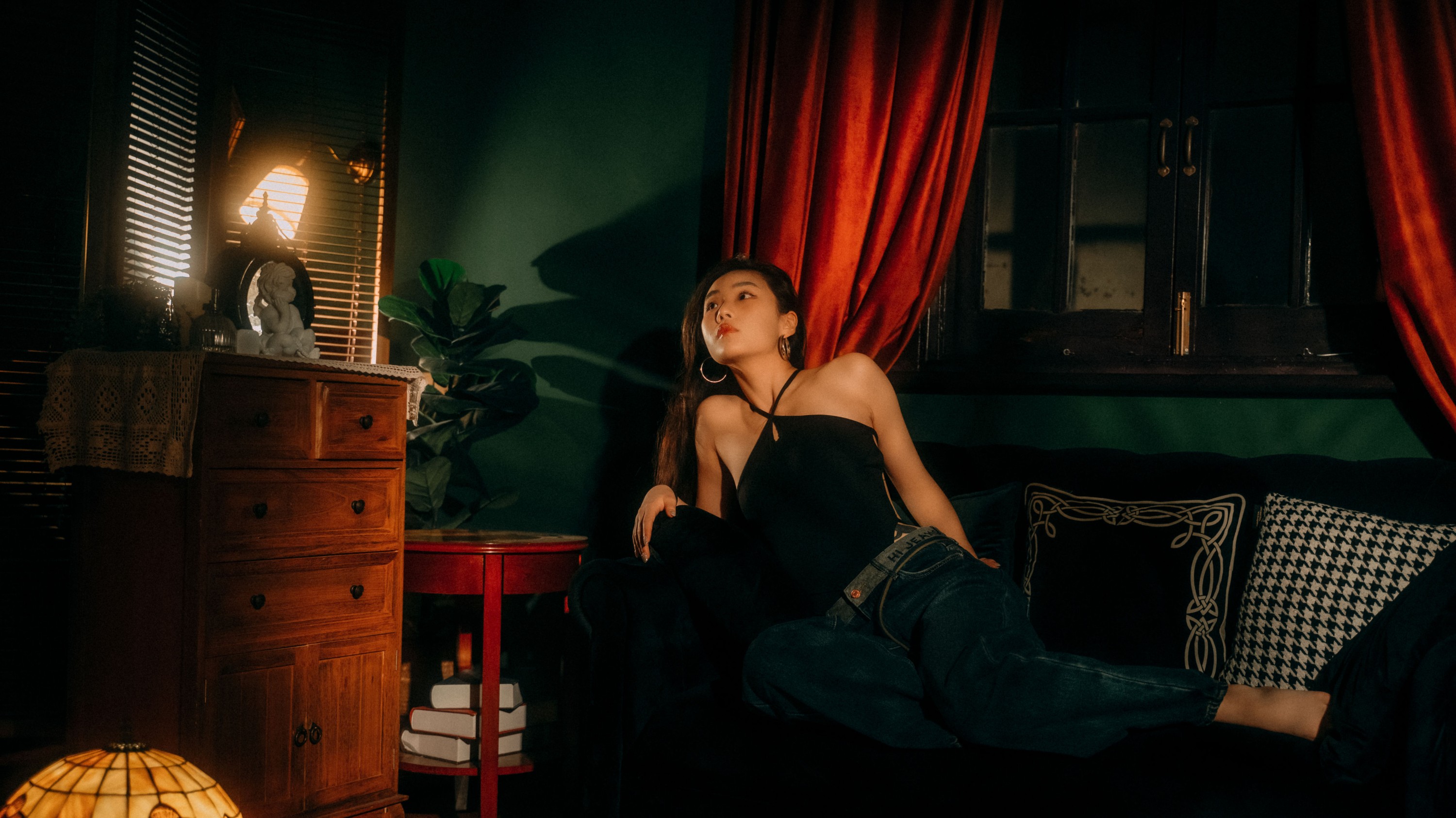 曼 – 《空房间》[54P]