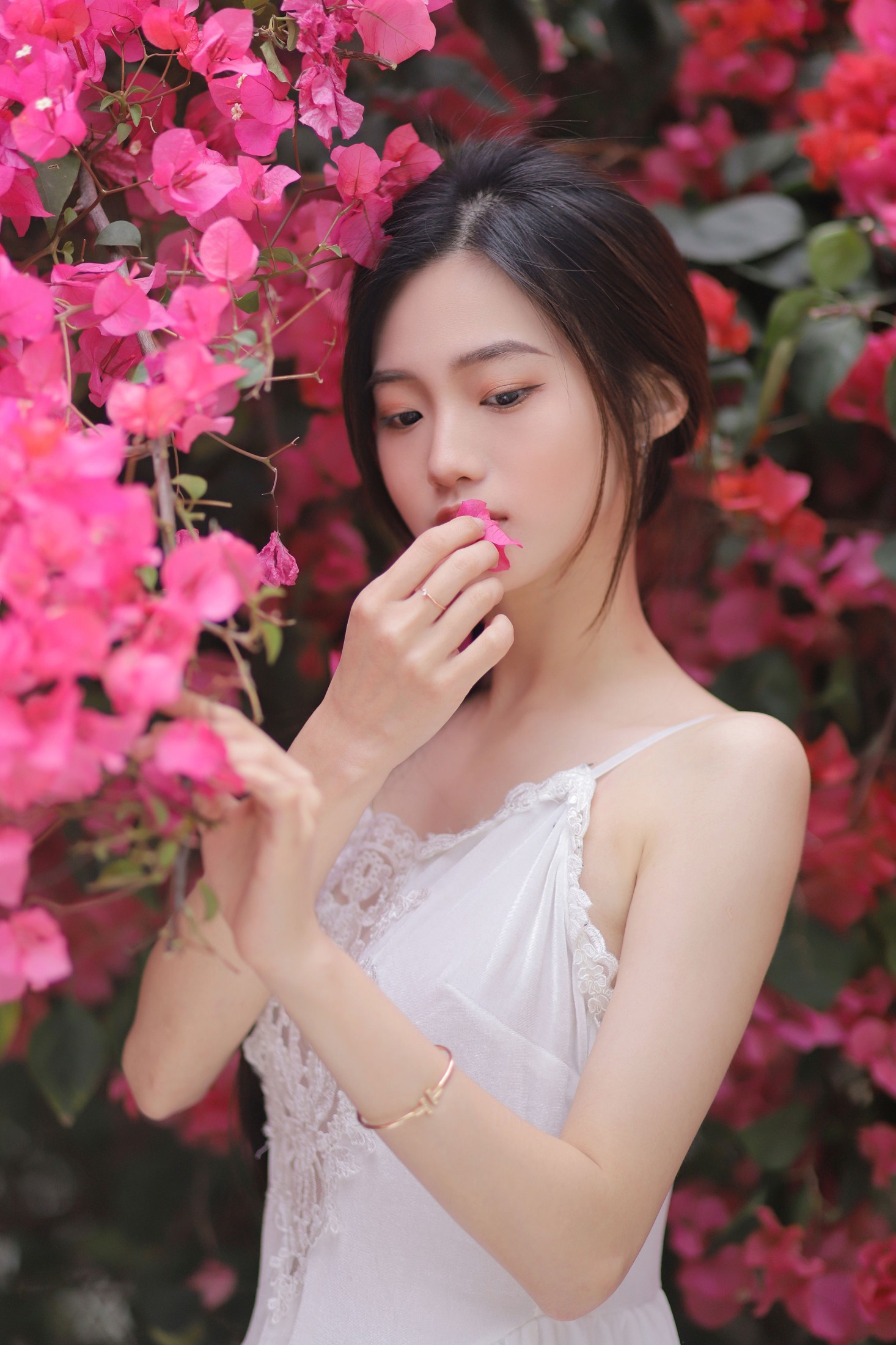 涵涵 – 《白月光》[24P]