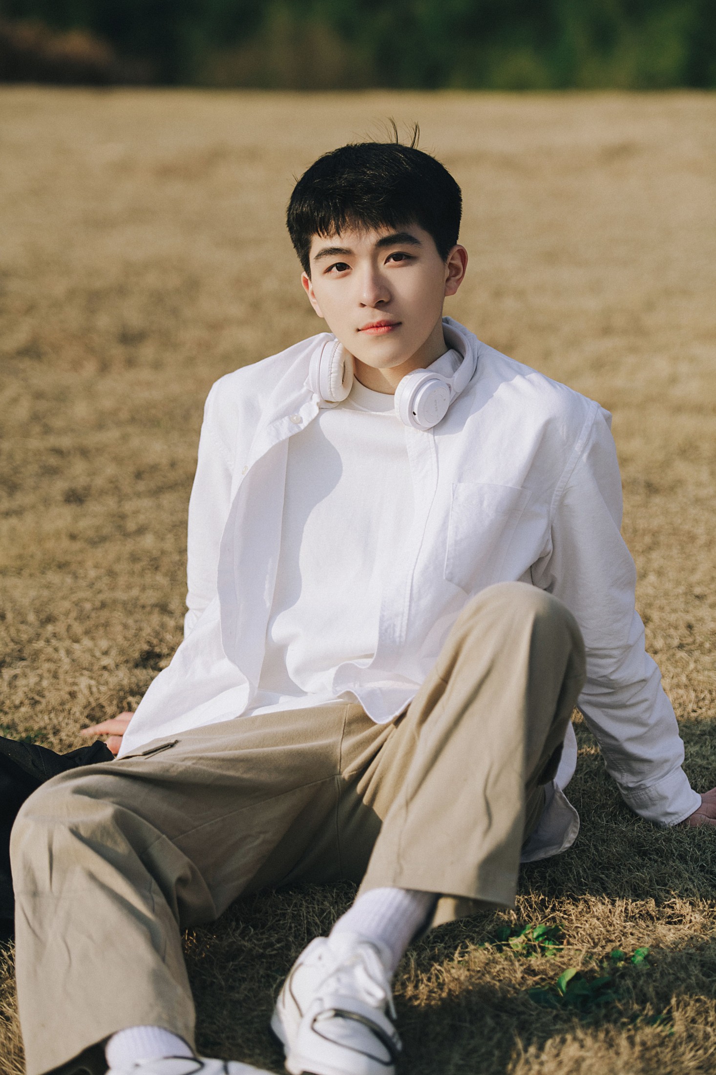 孔浩旬 – 《阳光下的白衣少年》[27P]