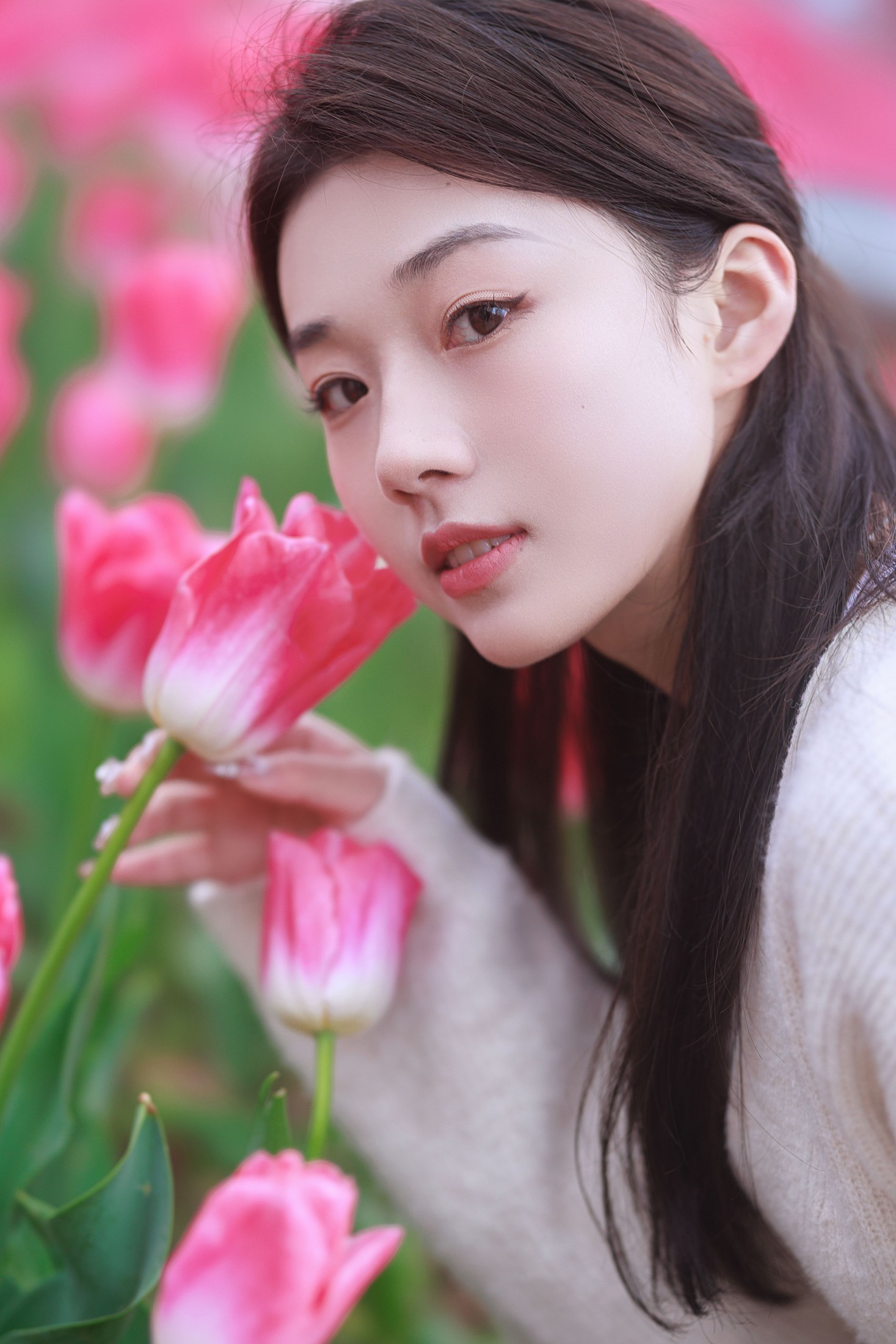 裴同学 – 《郁金香拍照》[28P]