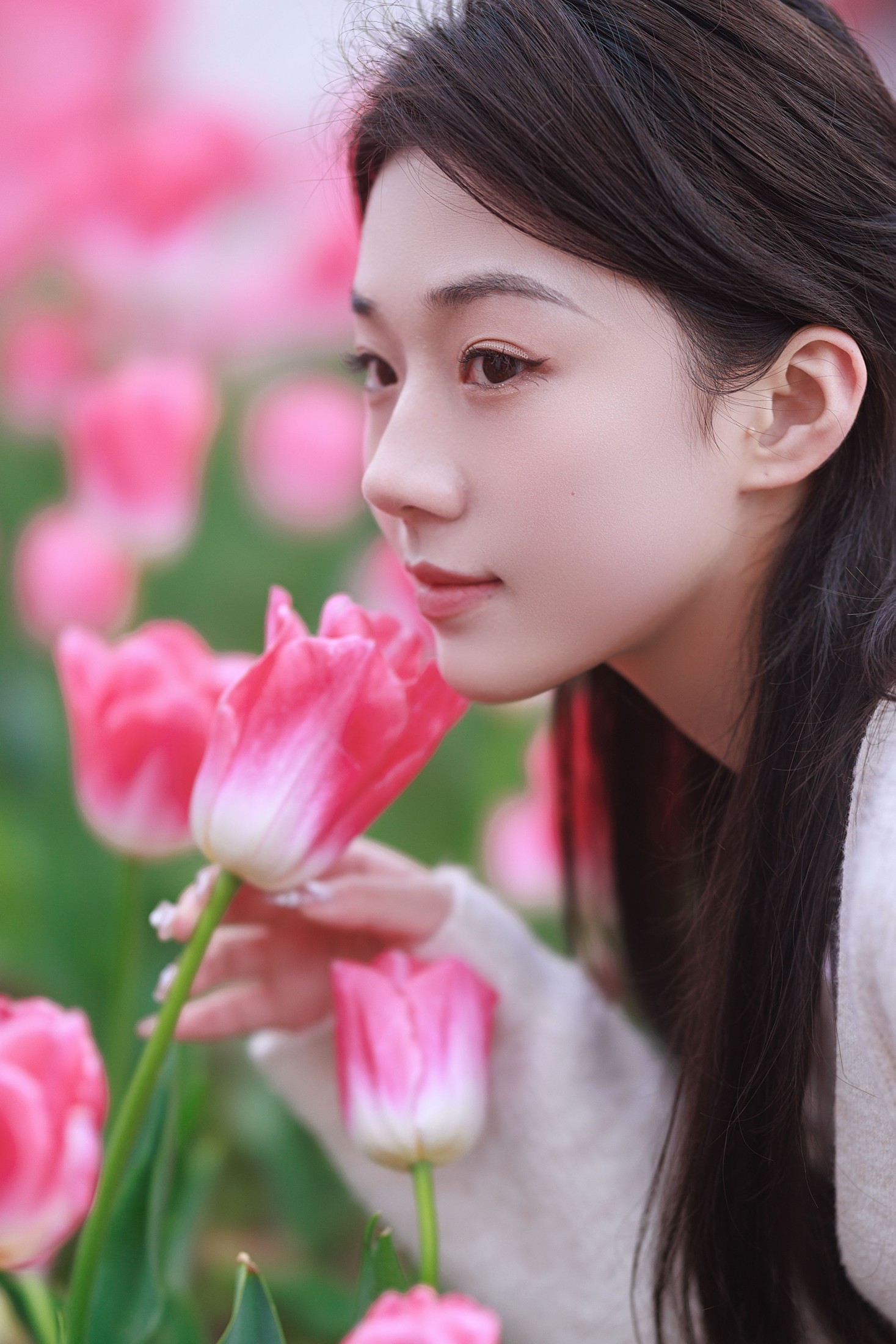 裴同学 – 《郁金香拍照》[28P]