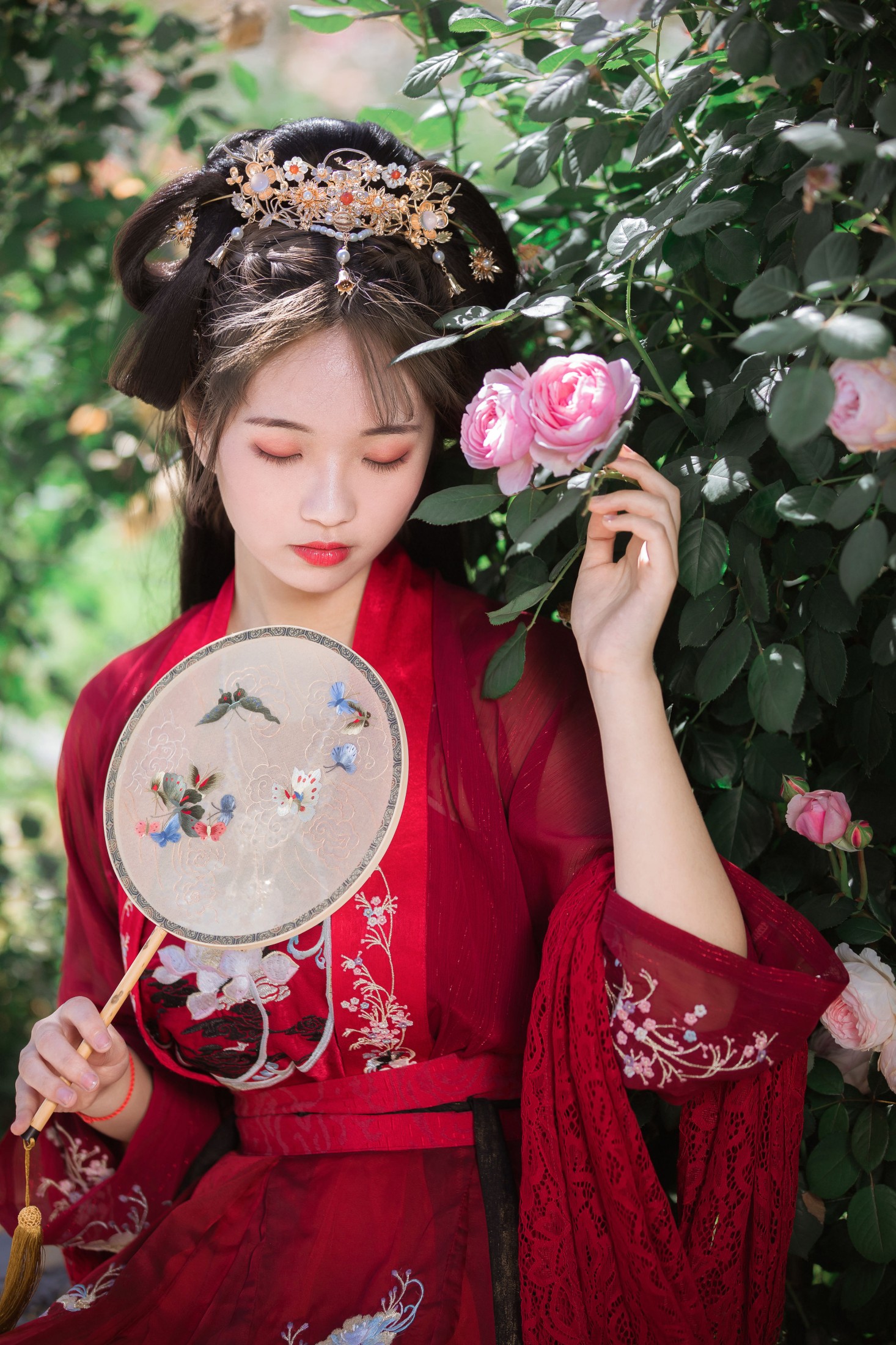 小年 – 《满堂花》[22P]