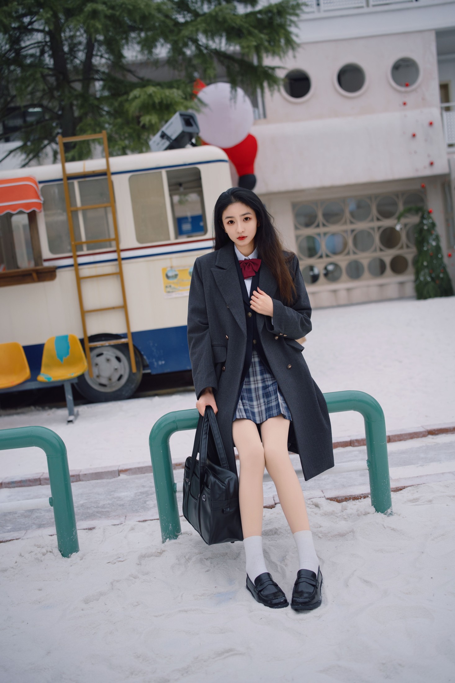 小泽 – 《冬日JK》[35P]