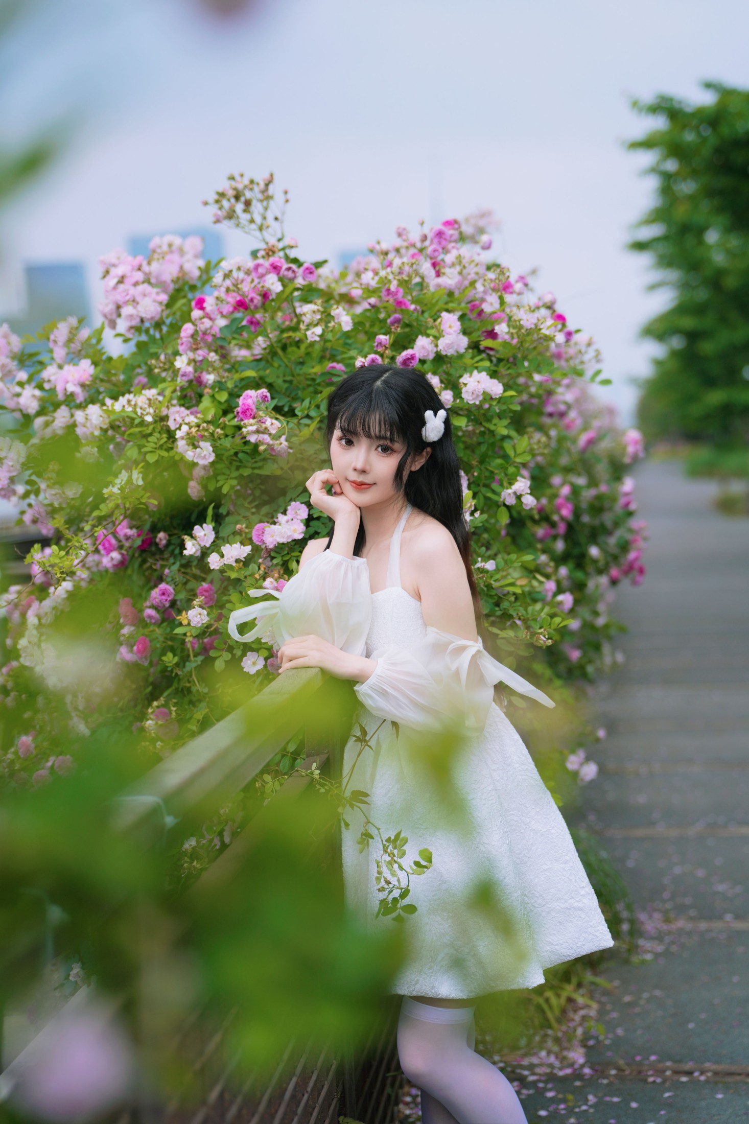 丝言不吃包子 – 《初恋蔷薇花》[54P]