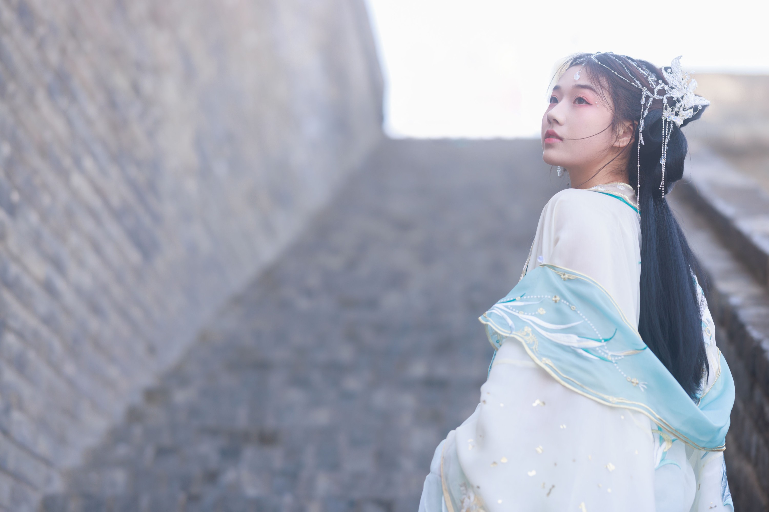 裴同学 – 《青鸾》[24P]