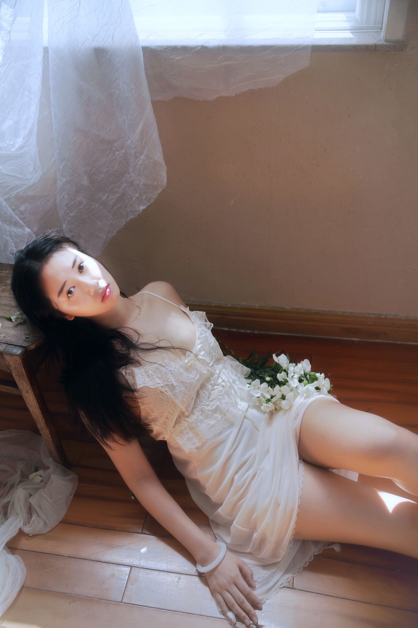 Tiffany – 《纱织》[24P]