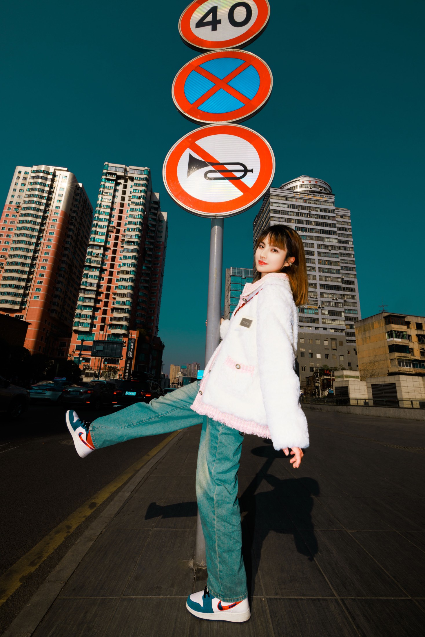 WAN• – 《晴天街拍》[26P]