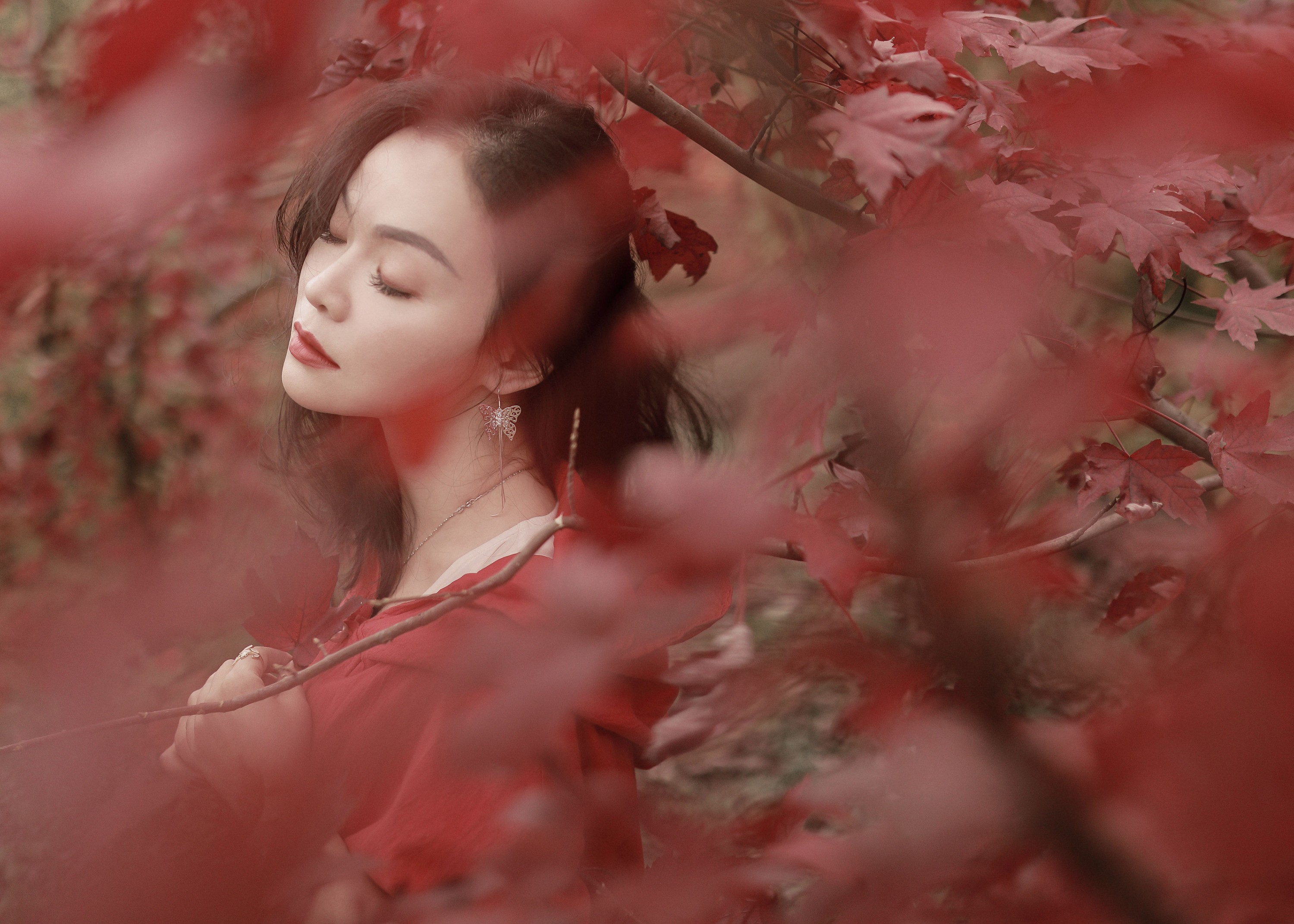 小妖 – 《枫叶人像》[22P]