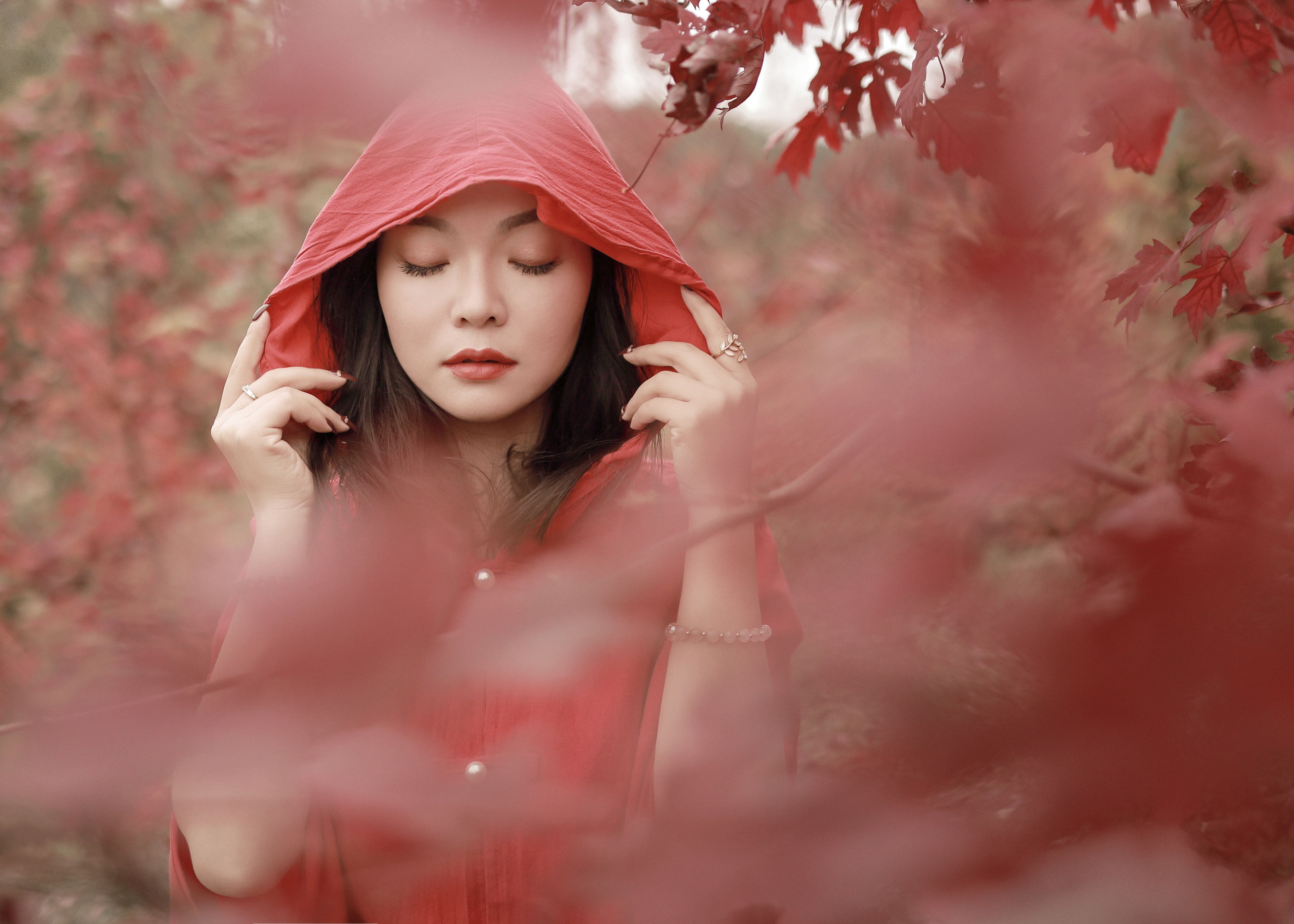 小妖 – 《枫叶人像》[22P]