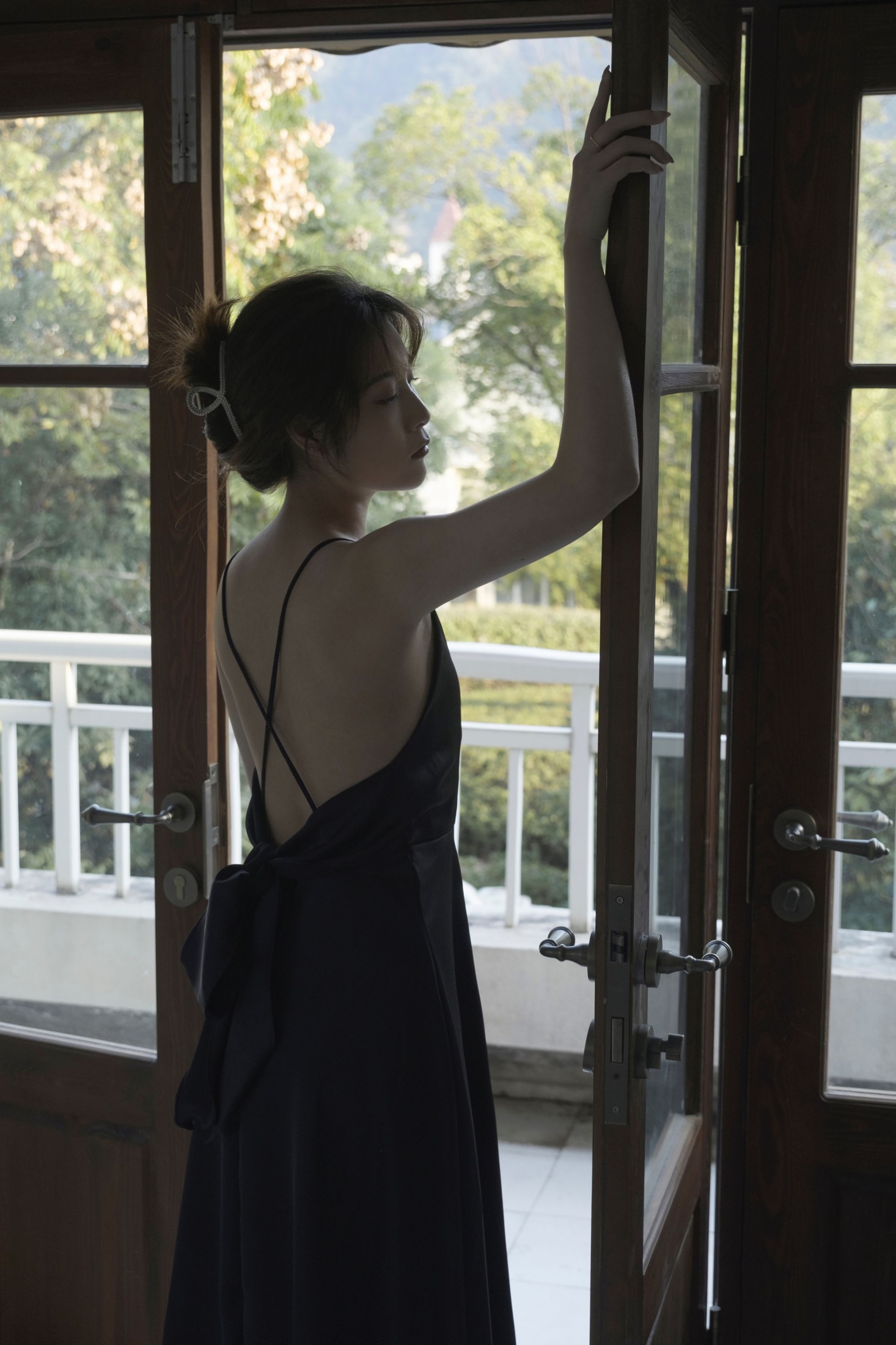 睡觉不眨眼 – 《日暮到黄昏》[22P]