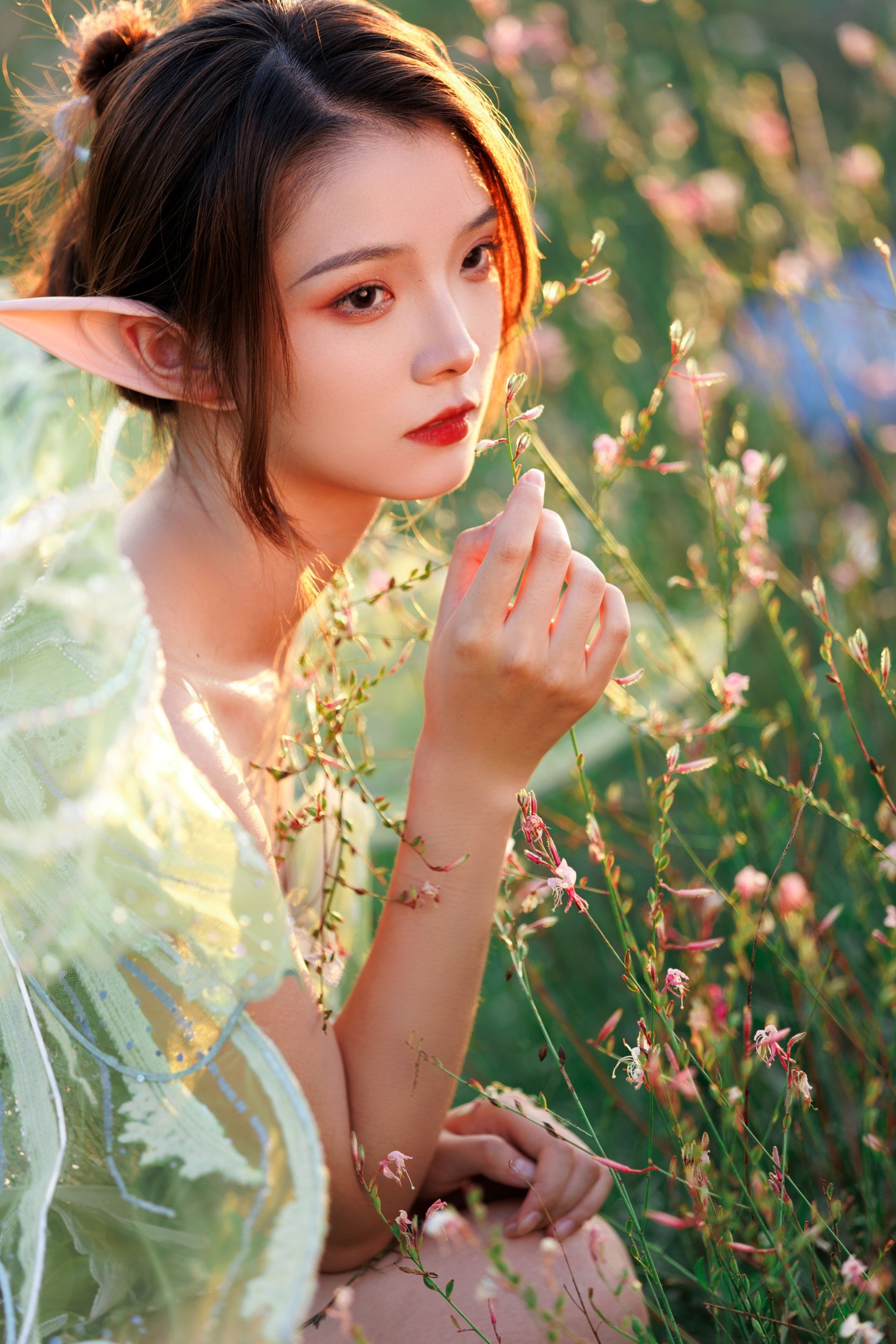 笑笑 – 《精灵》[26P]