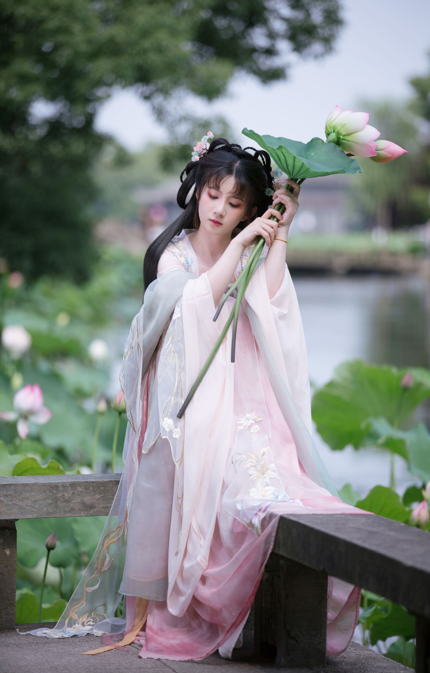 Lionnn_ – 《荷塘》[28P]